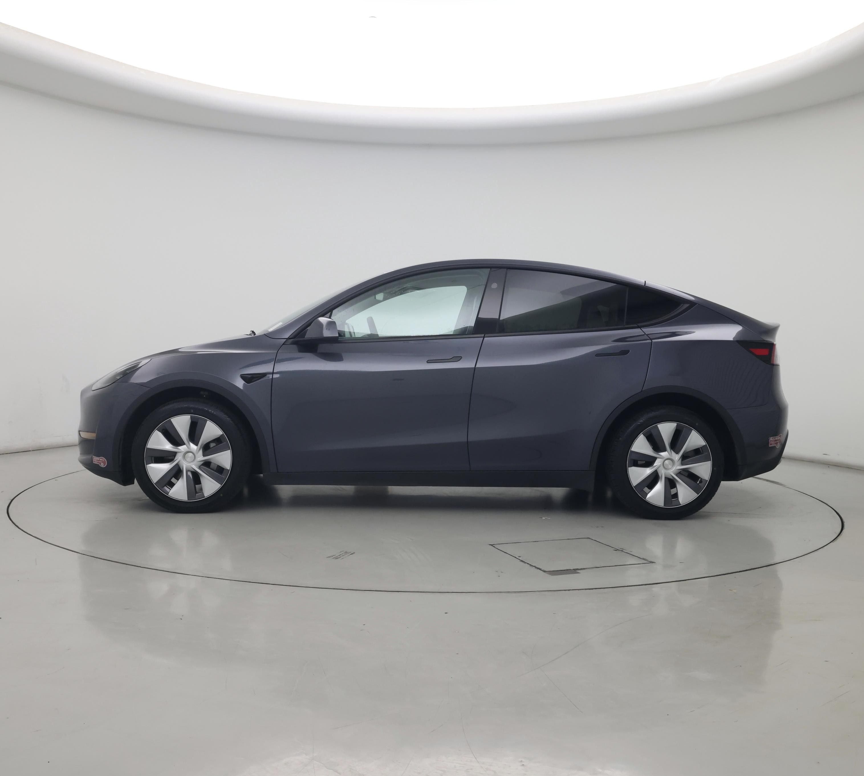 Thumbnail: 2023 Tesla Model Y - 3