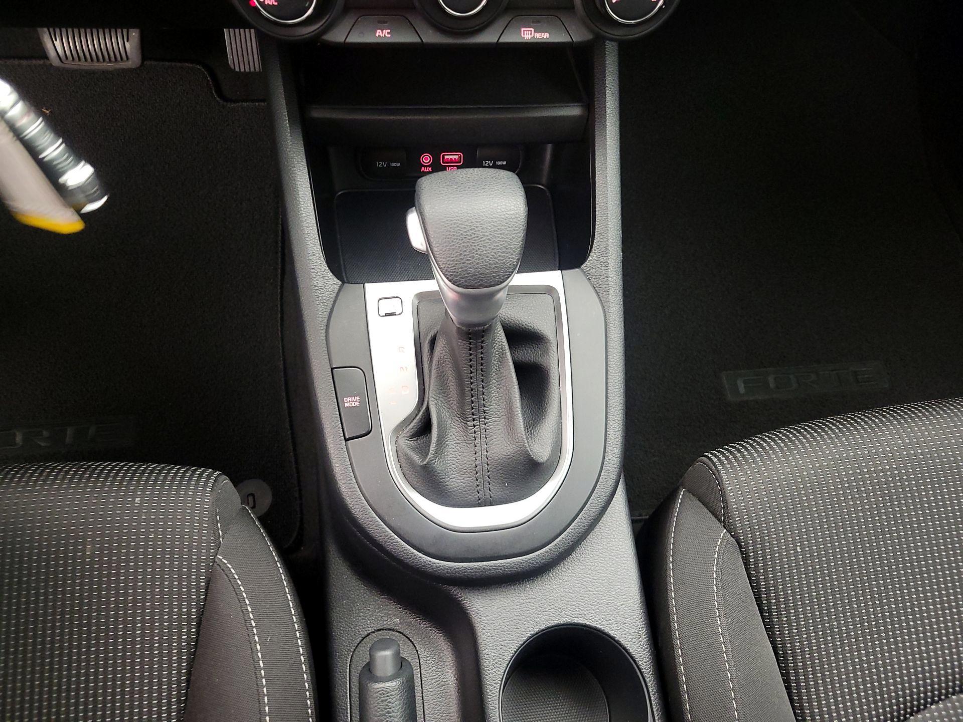 Thumbnail: 2021 Kia Forte - 17