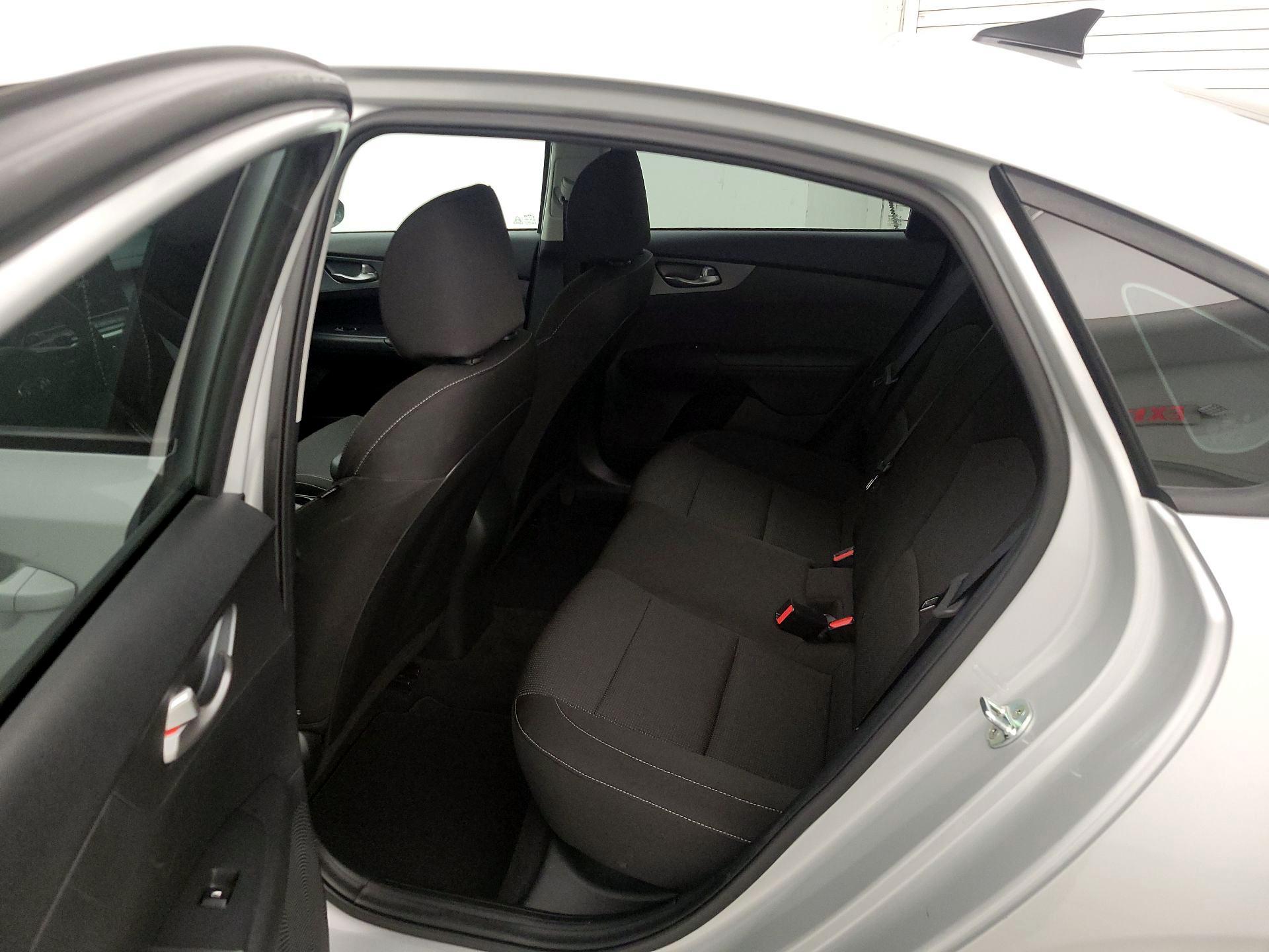 Thumbnail: 2021 Kia Forte - 19