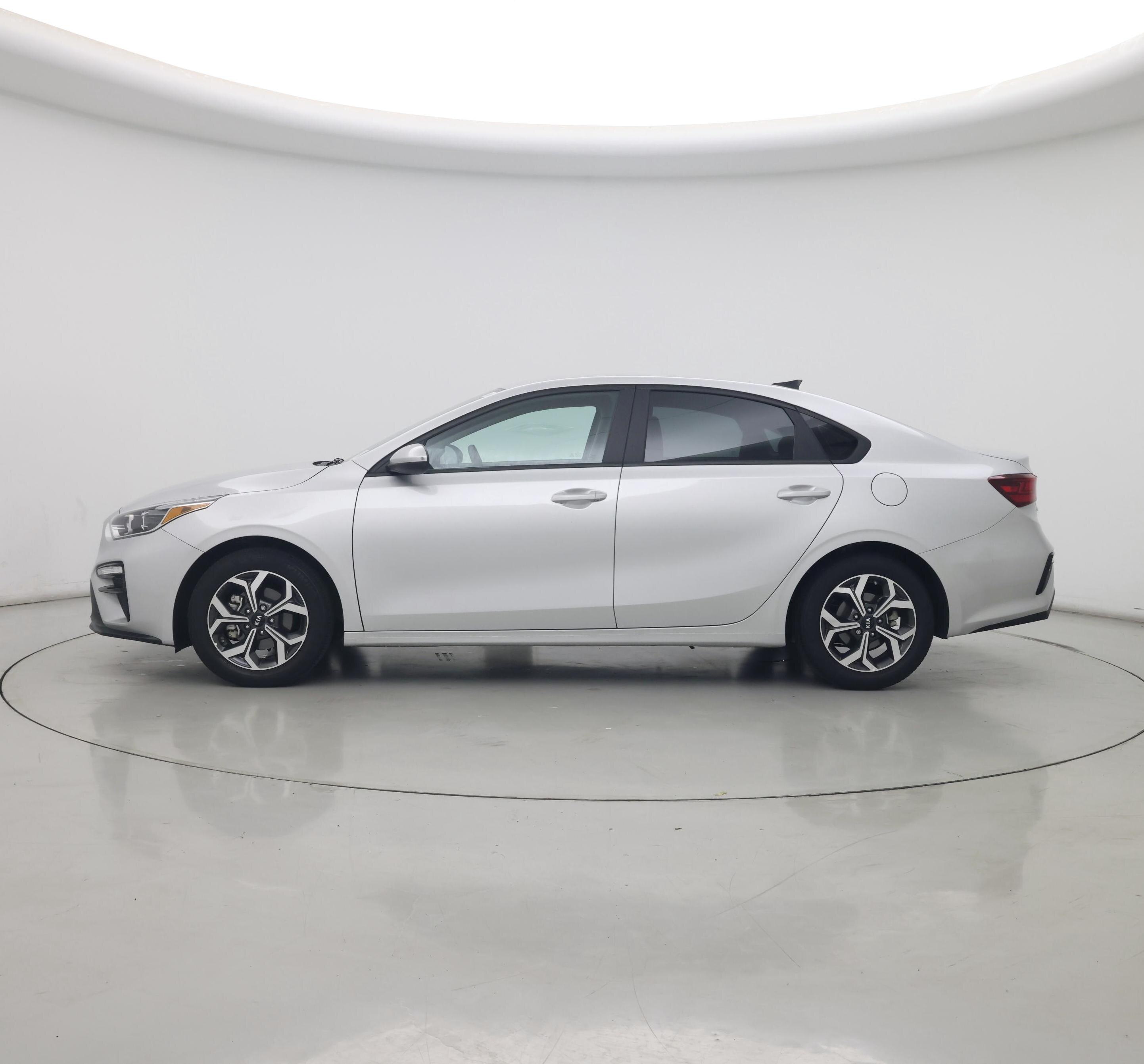Thumbnail: 2021 Kia Forte - 3