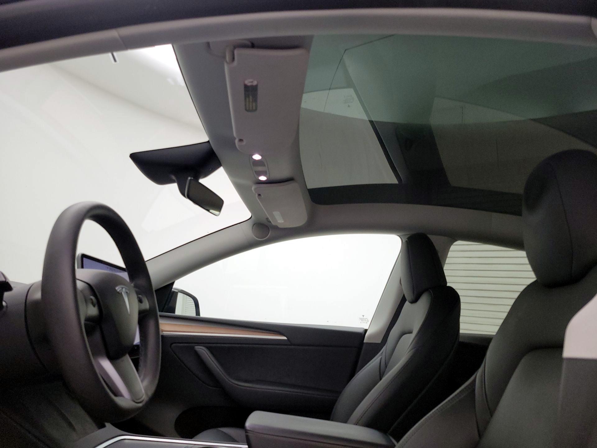 Thumbnail: 2023 Tesla Model Y - 18