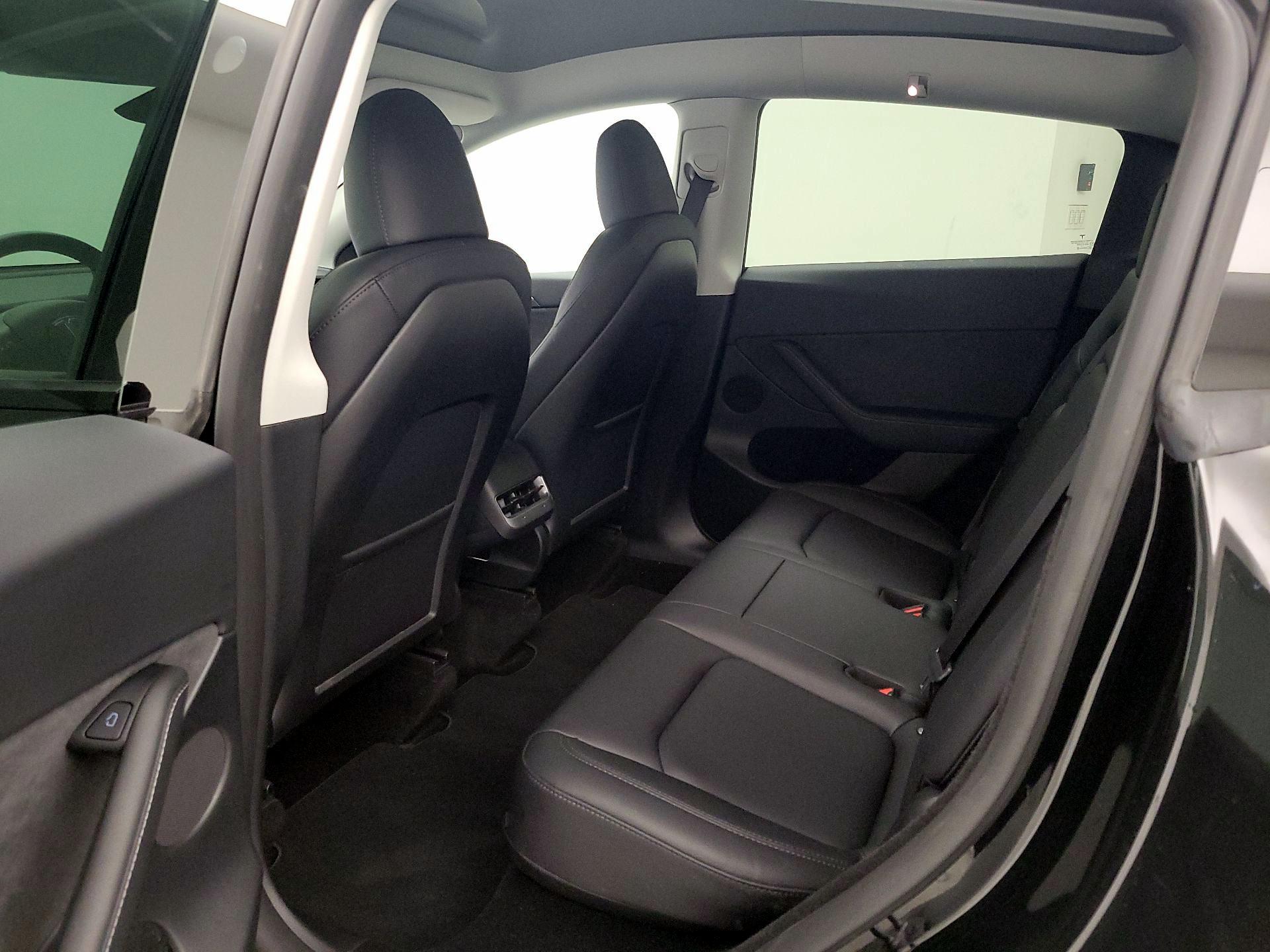 Thumbnail: 2023 Tesla Model Y - 19