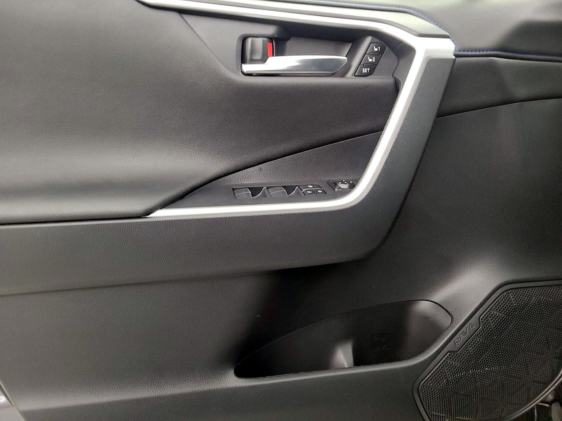 Thumbnail: 2023 Toyota RAV4 - 12