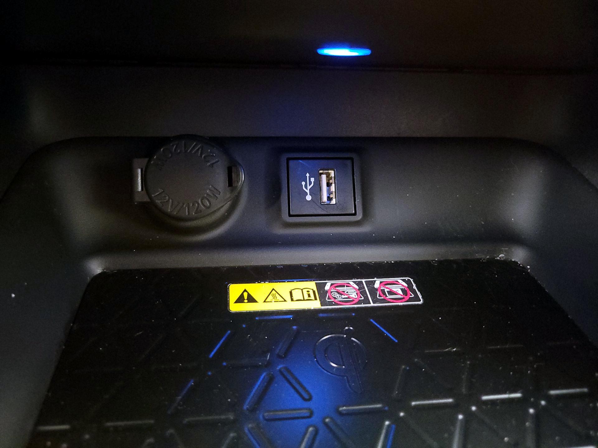 Thumbnail: 2023 Toyota RAV4 - 18