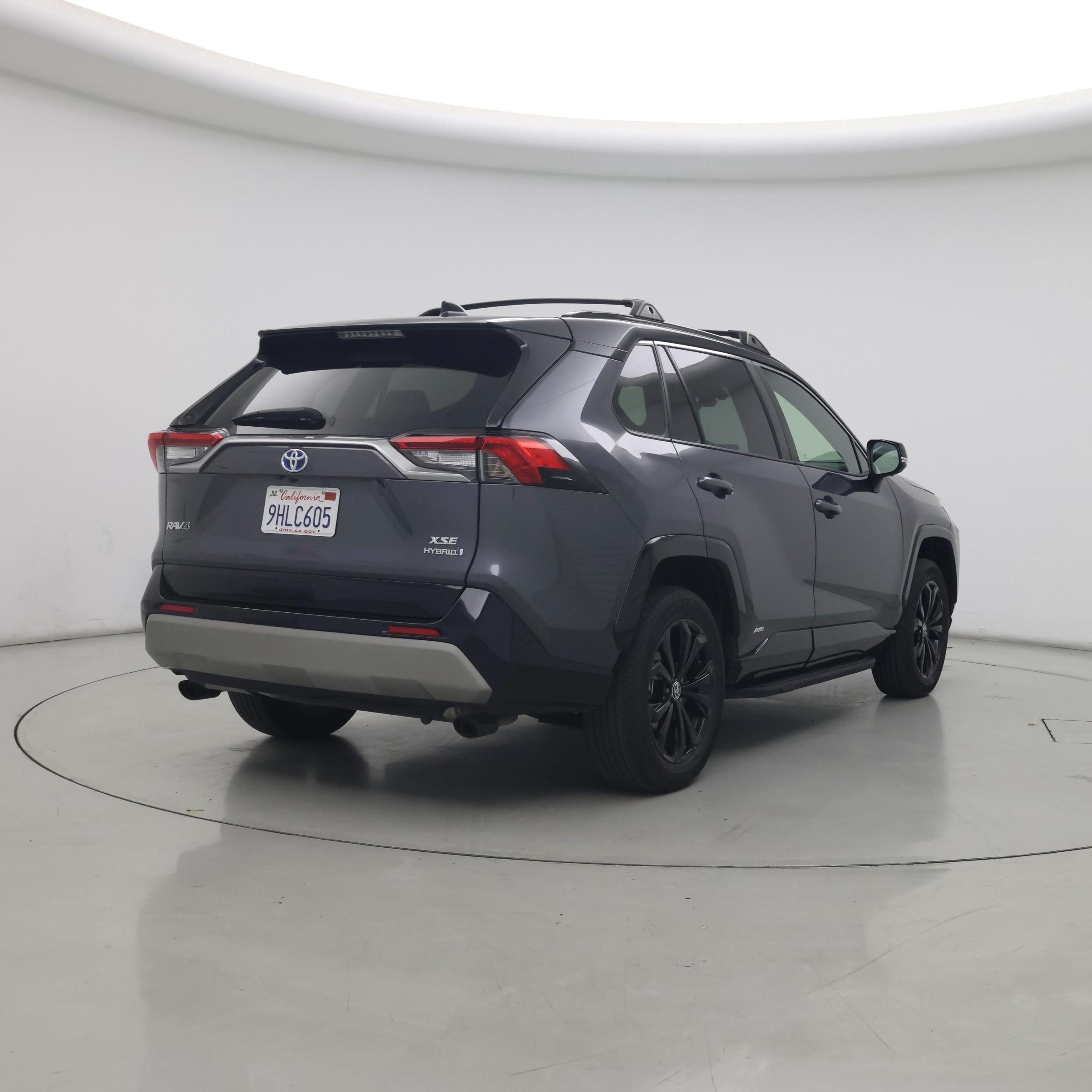 Thumbnail: 2023 Toyota RAV4 - 8