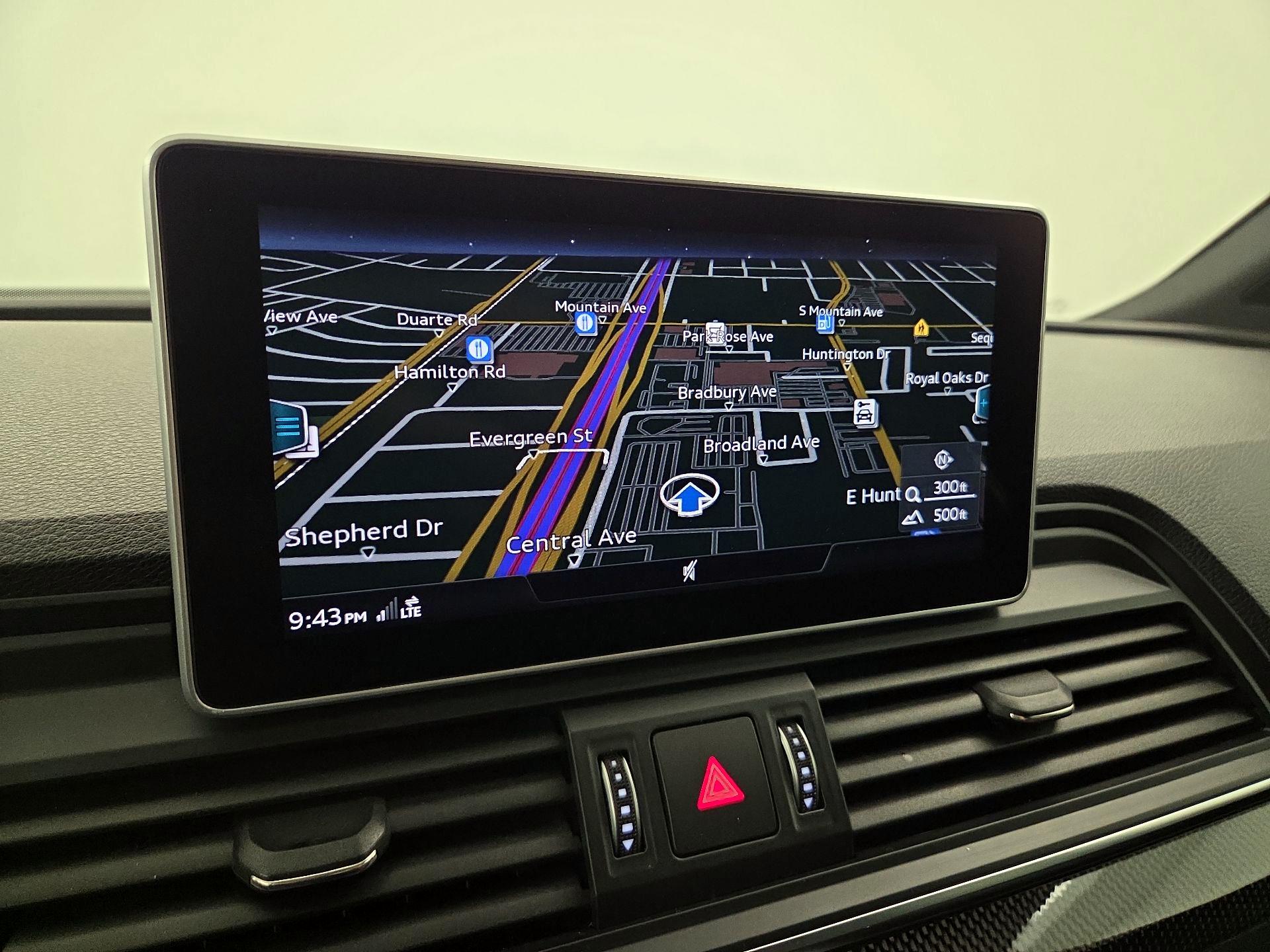 Thumbnail: 2019 Audi SQ5 - 14