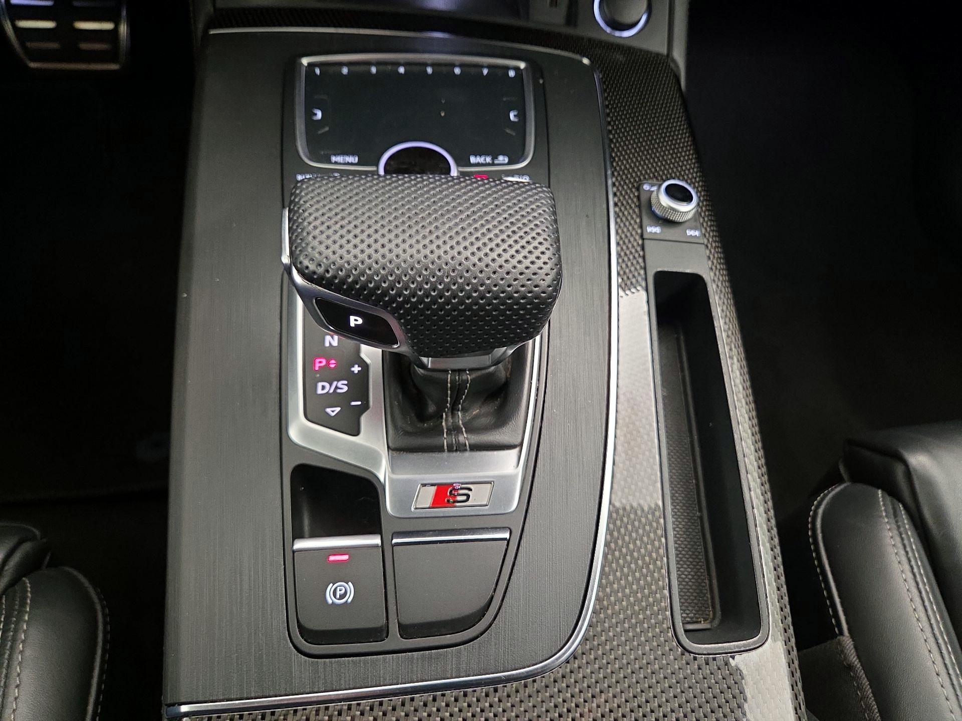 Thumbnail: 2019 Audi SQ5 - 18