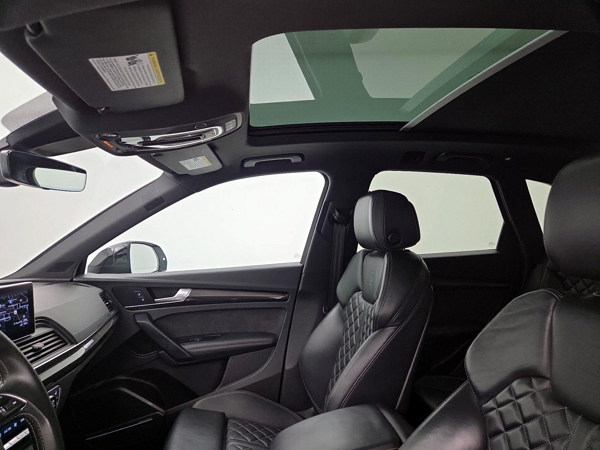 Thumbnail: 2019 Audi SQ5 - 20