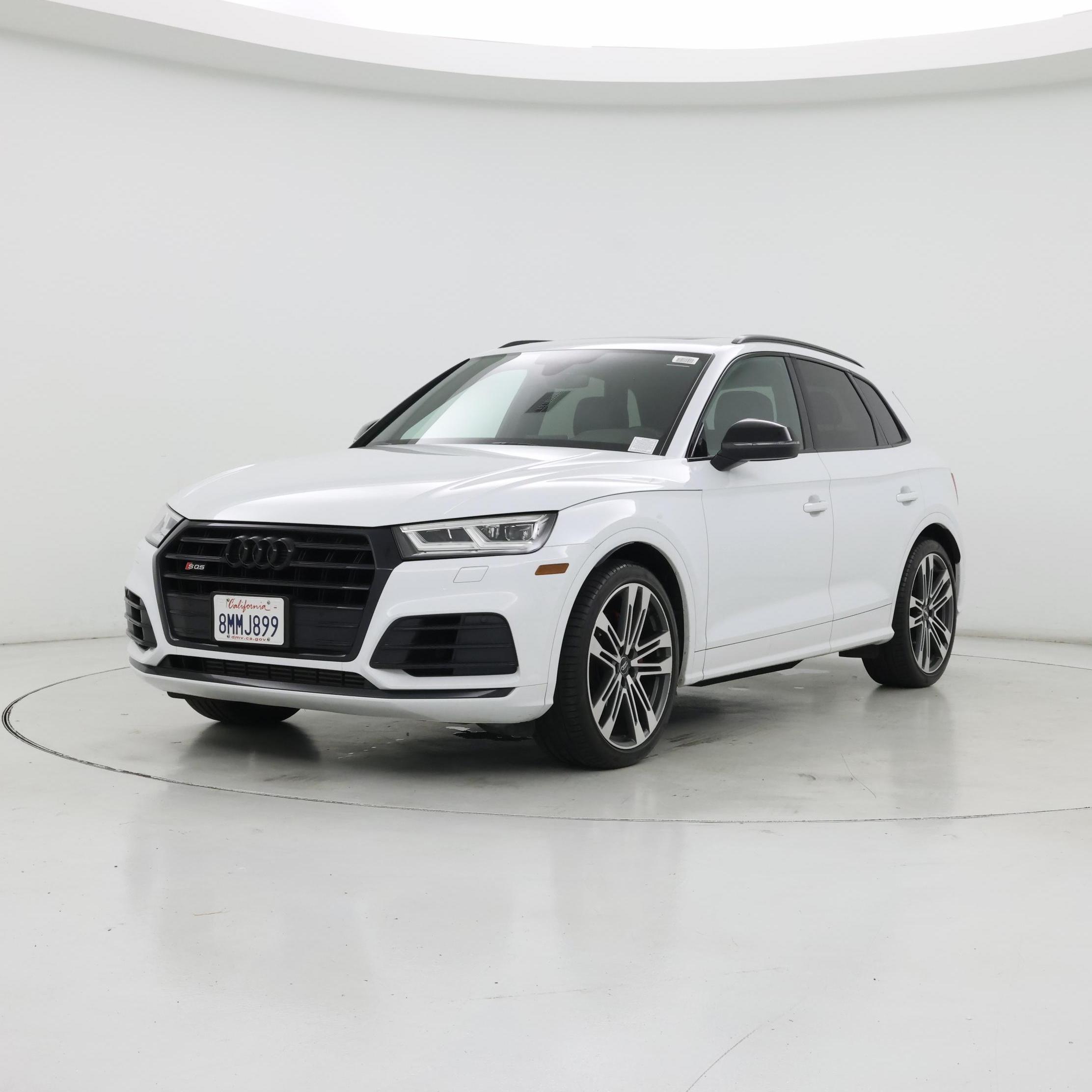 Thumbnail: 2019 Audi SQ5 - 4