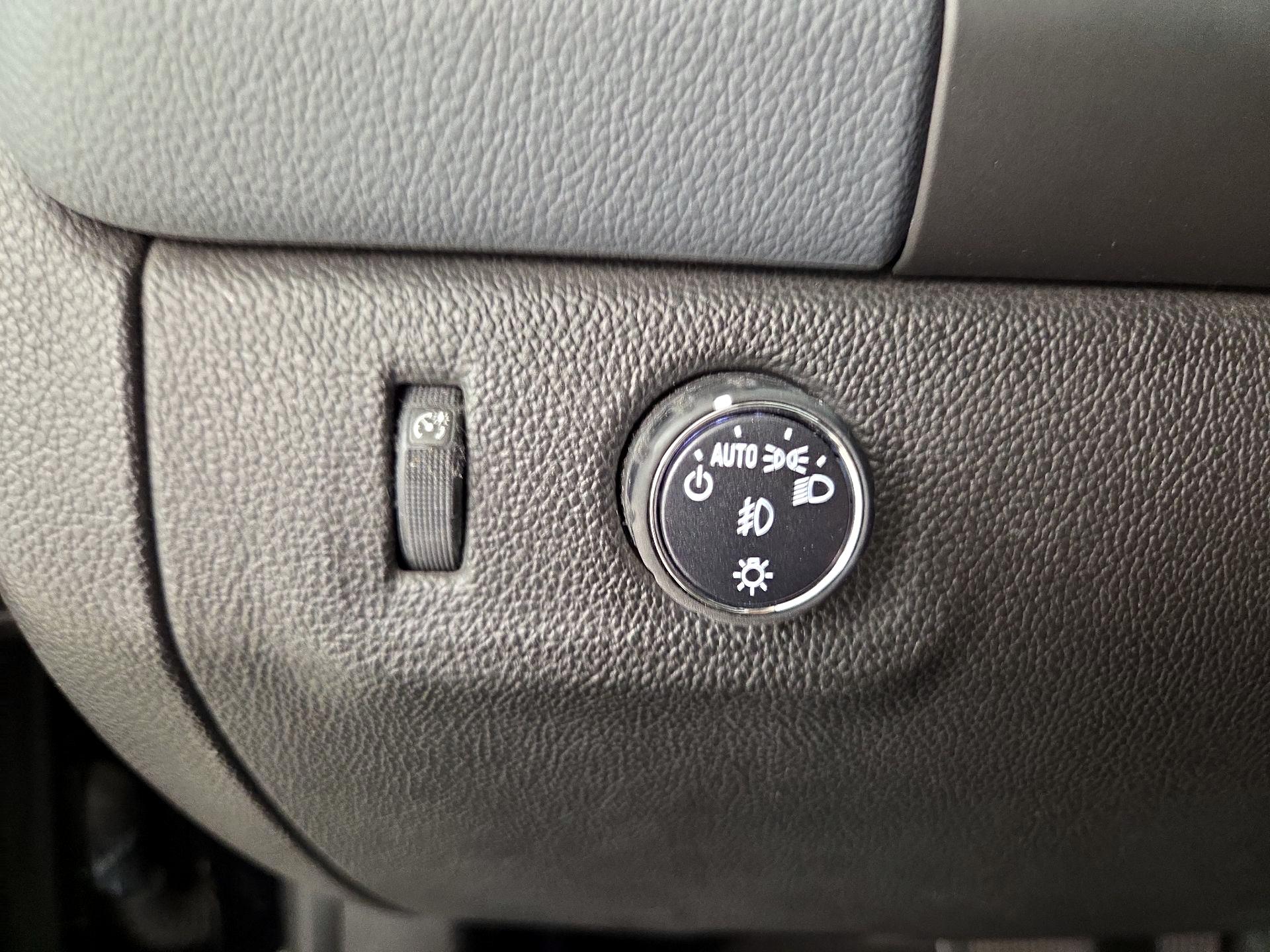 Thumbnail: 2018 Chevrolet Colorado - 13