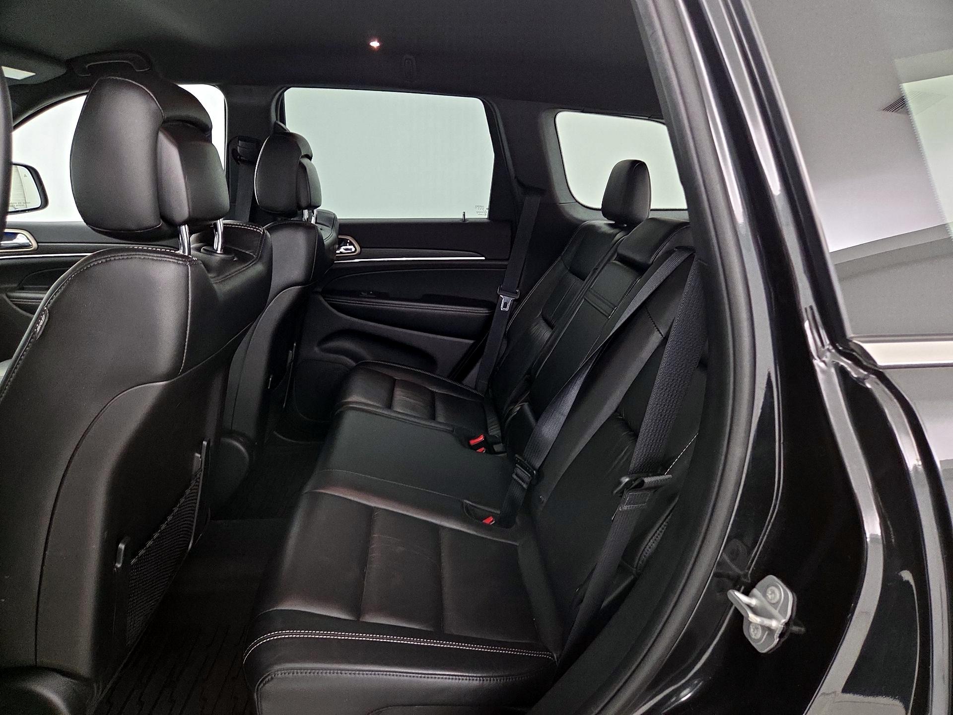 Thumbnail: 2016 Jeep Grand Cherokee - 19