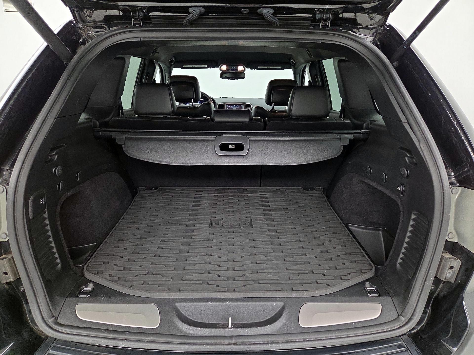 Thumbnail: 2016 Jeep Grand Cherokee - 20