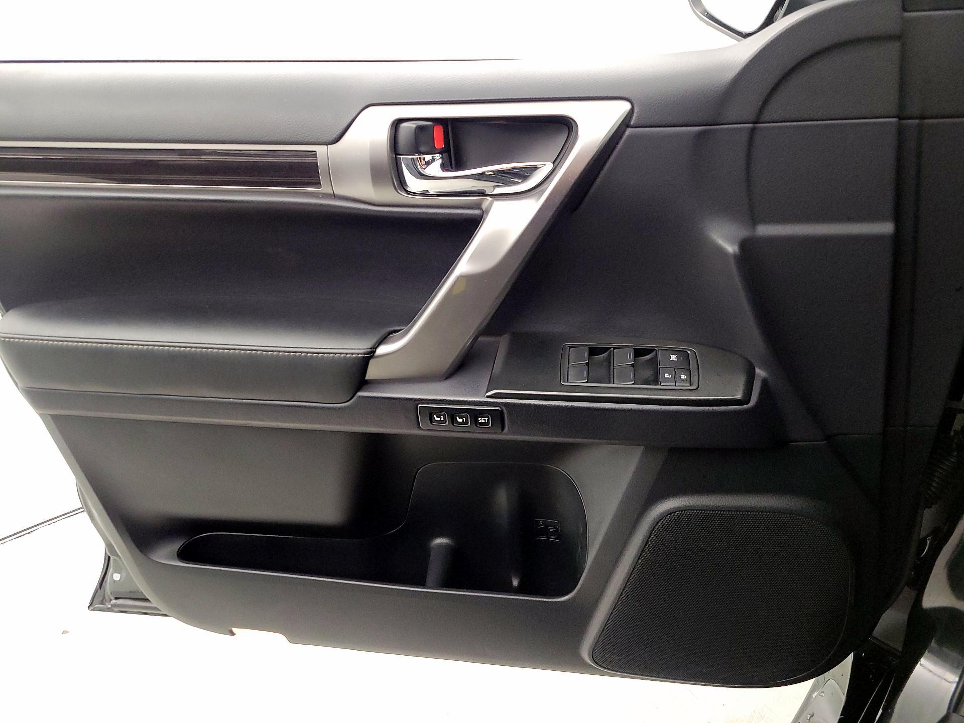 Thumbnail: 2022 Lexus GX - 12