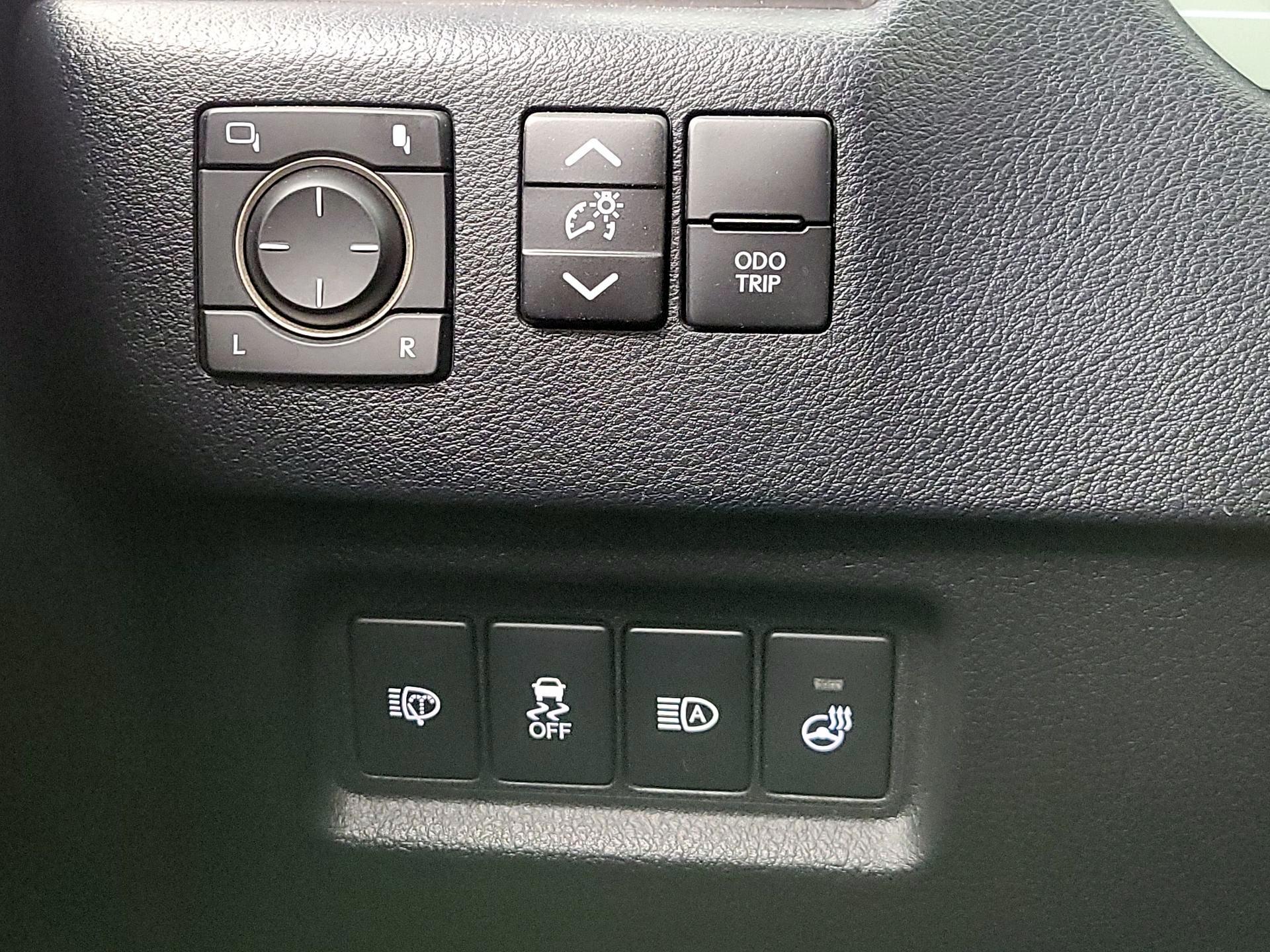 Thumbnail: 2022 Lexus GX - 13