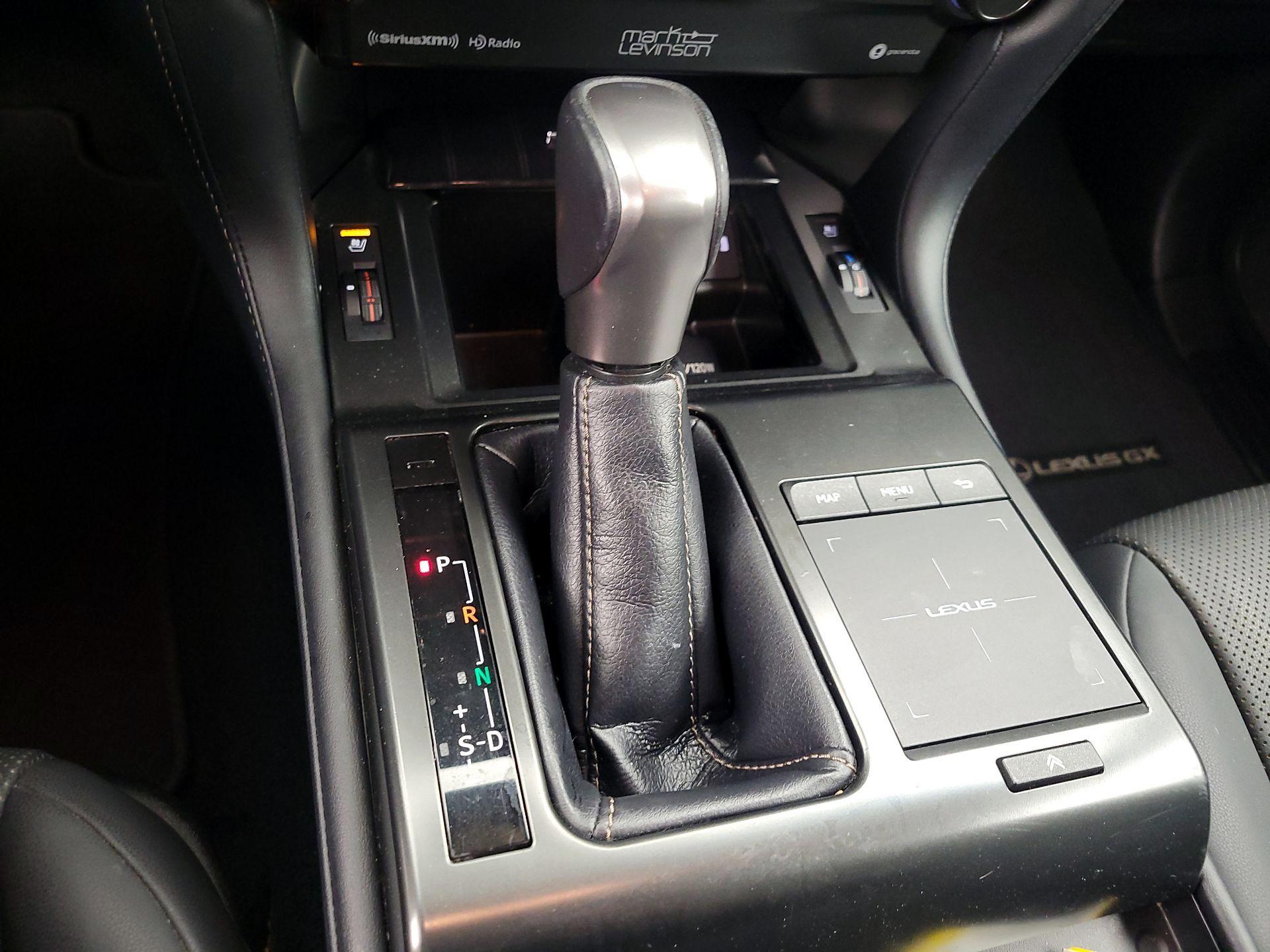 Thumbnail: 2022 Lexus GX - 18