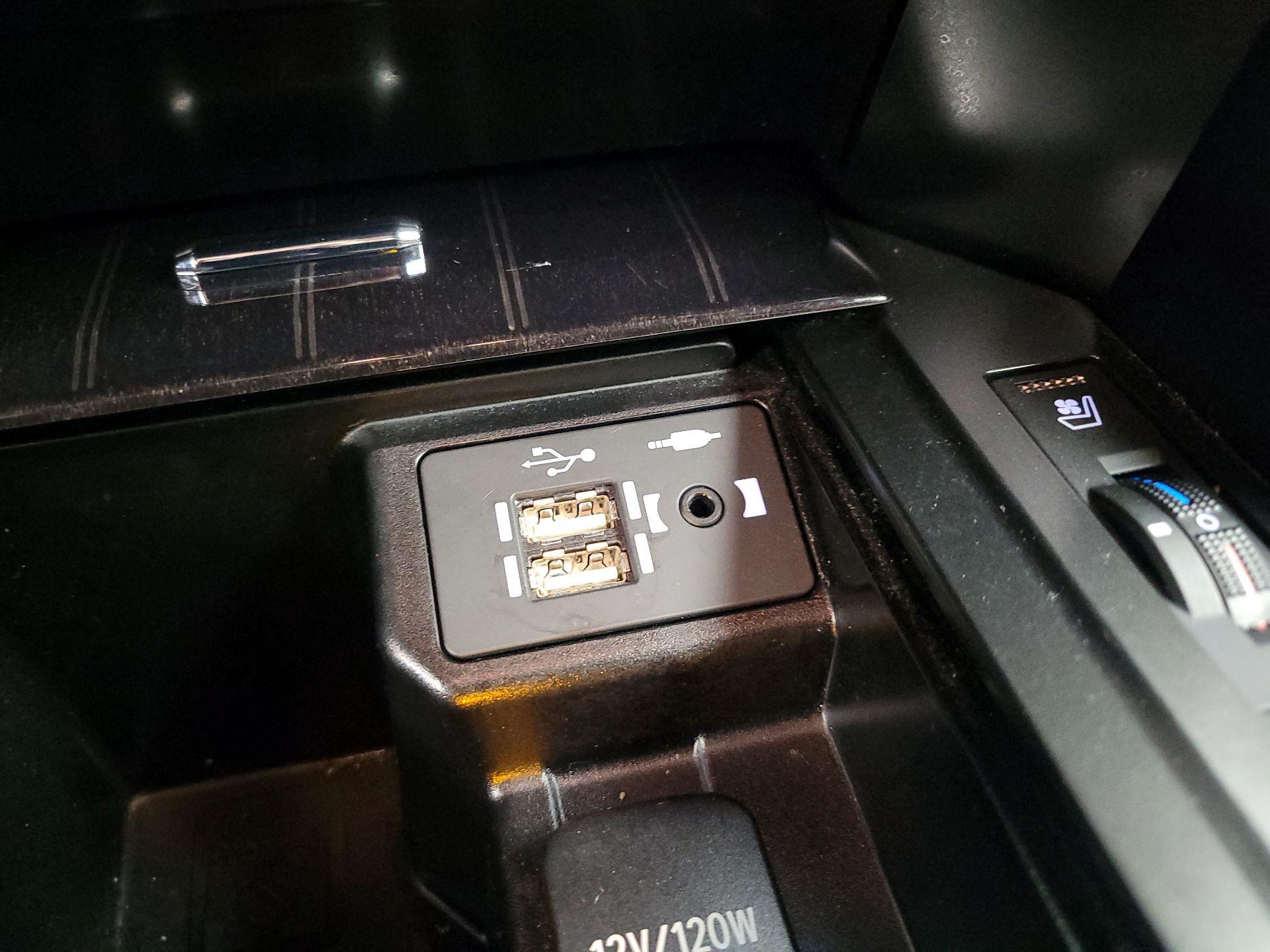 Thumbnail: 2022 Lexus GX - 19