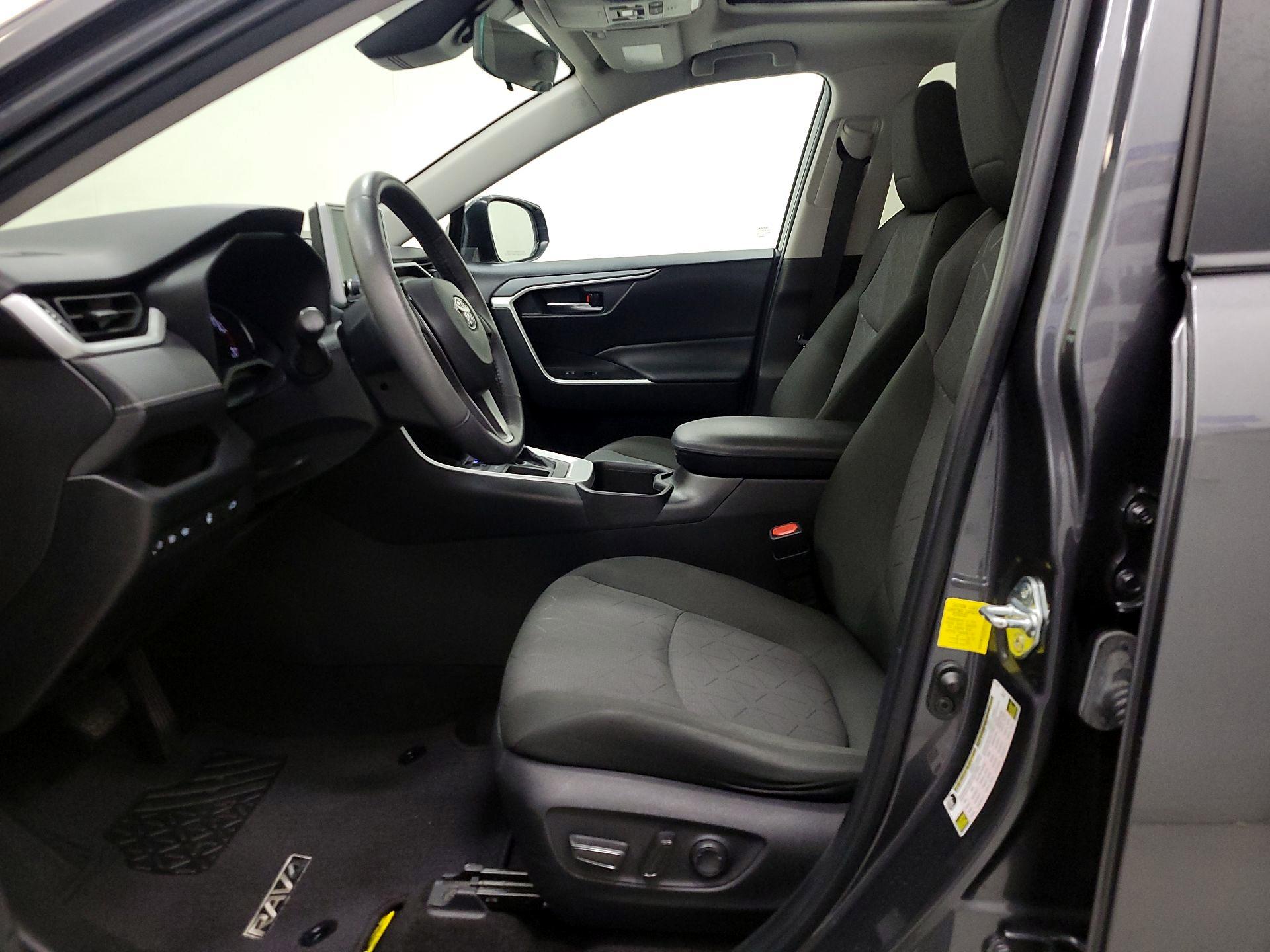 Thumbnail: 2023 Toyota RAV4 - 11