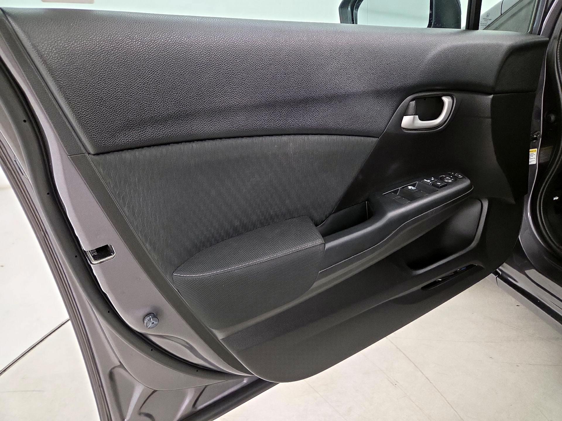 Thumbnail: 2015 Honda Civic - 12