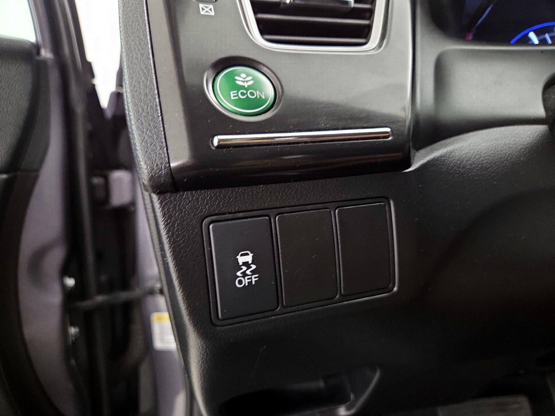 Thumbnail: 2015 Honda Civic - 13