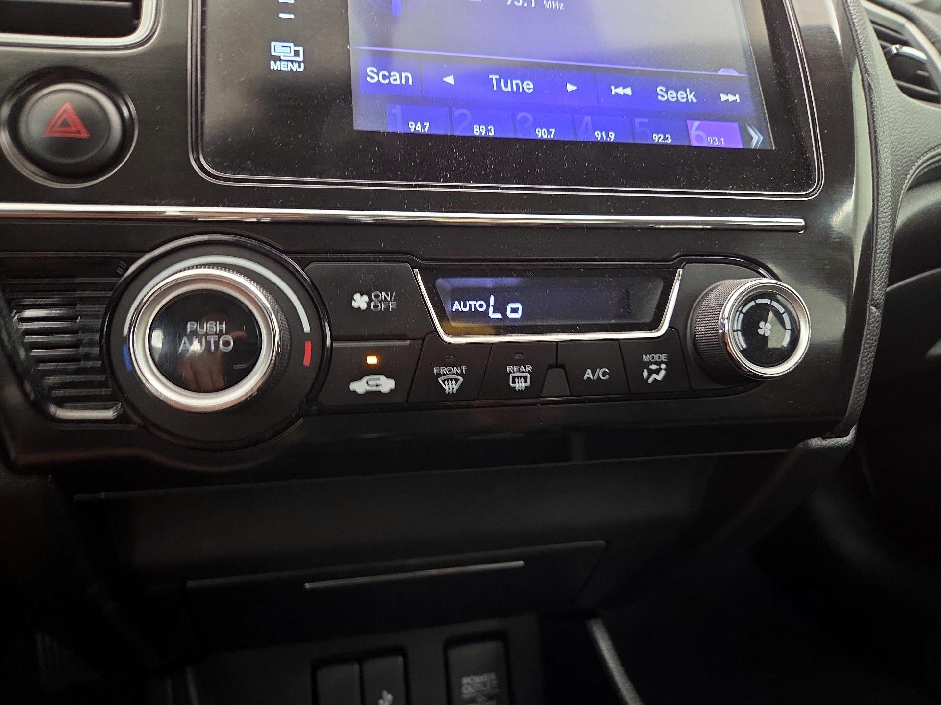 Thumbnail: 2015 Honda Civic - 16