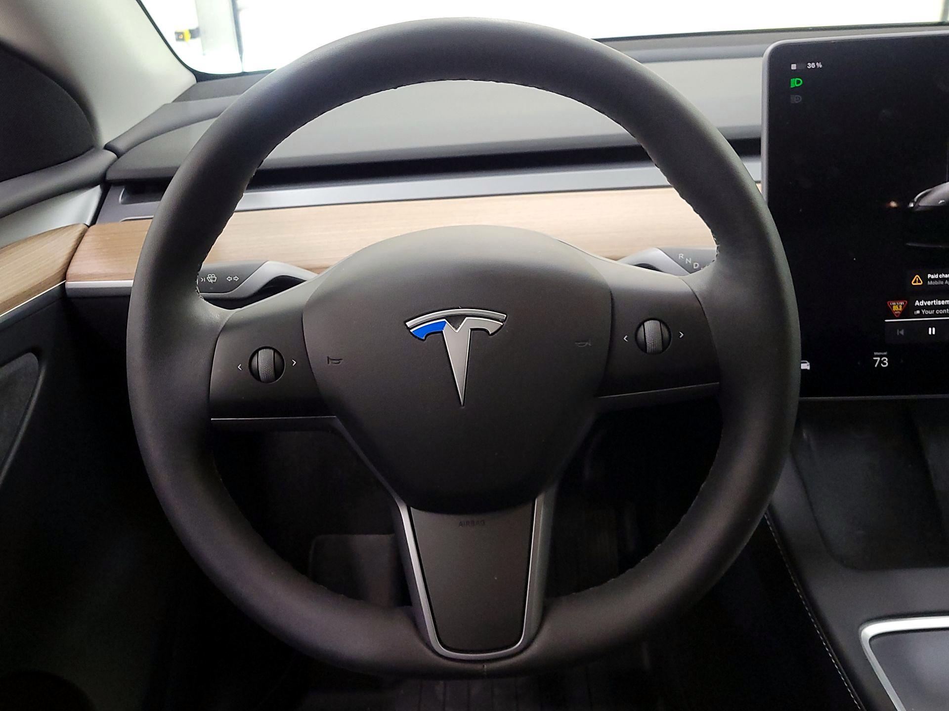 Thumbnail: 2023 Tesla Model Y - 10