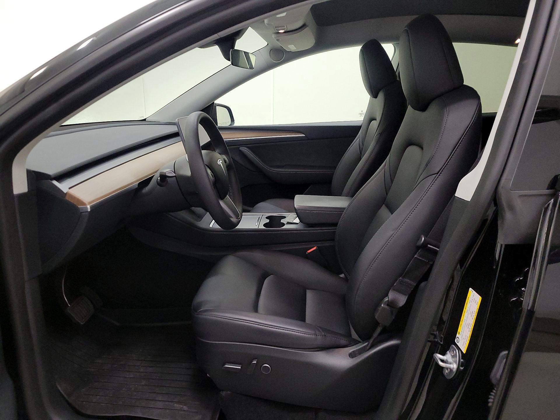 Thumbnail: 2023 Tesla Model Y - 11