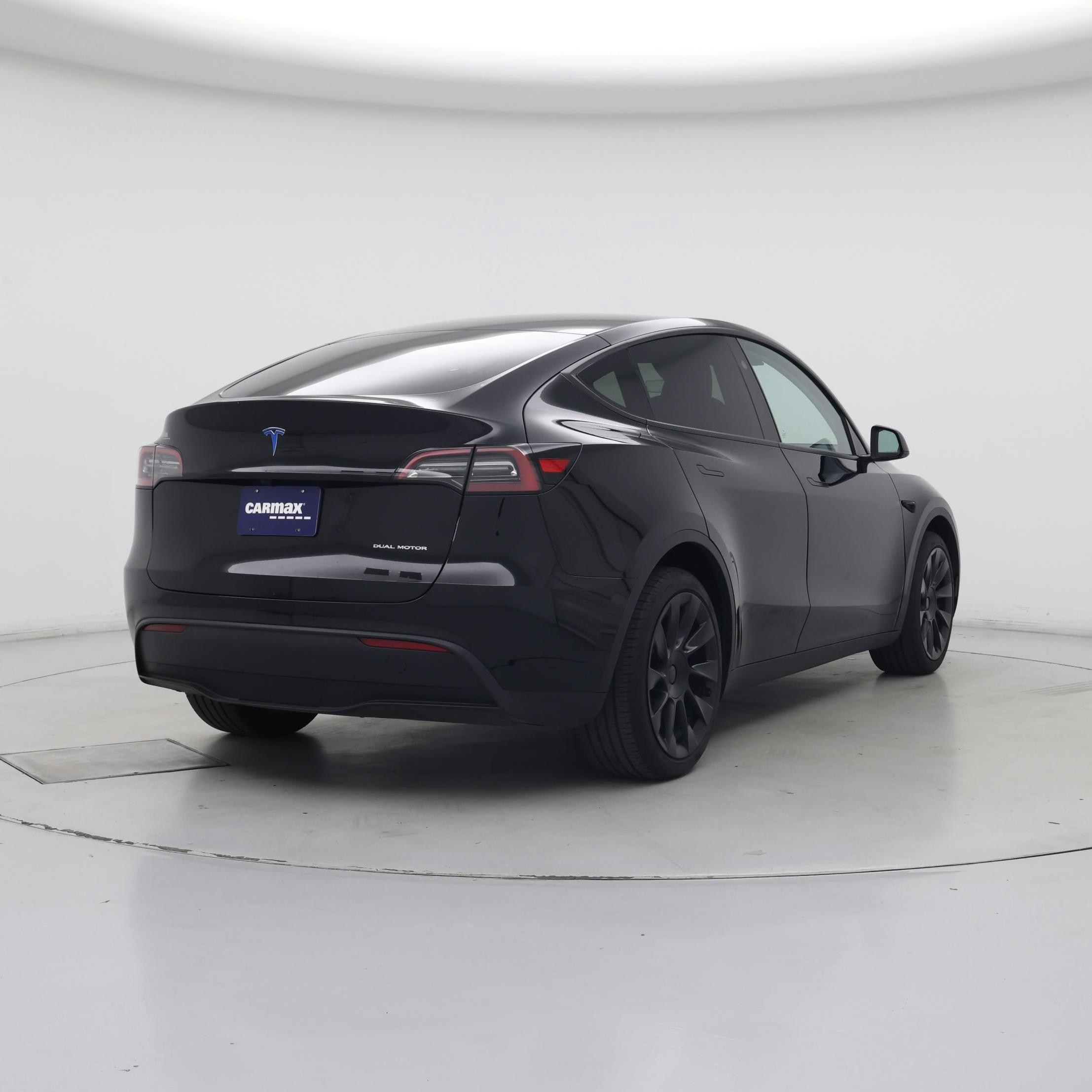 Thumbnail: 2023 Tesla Model Y - 8