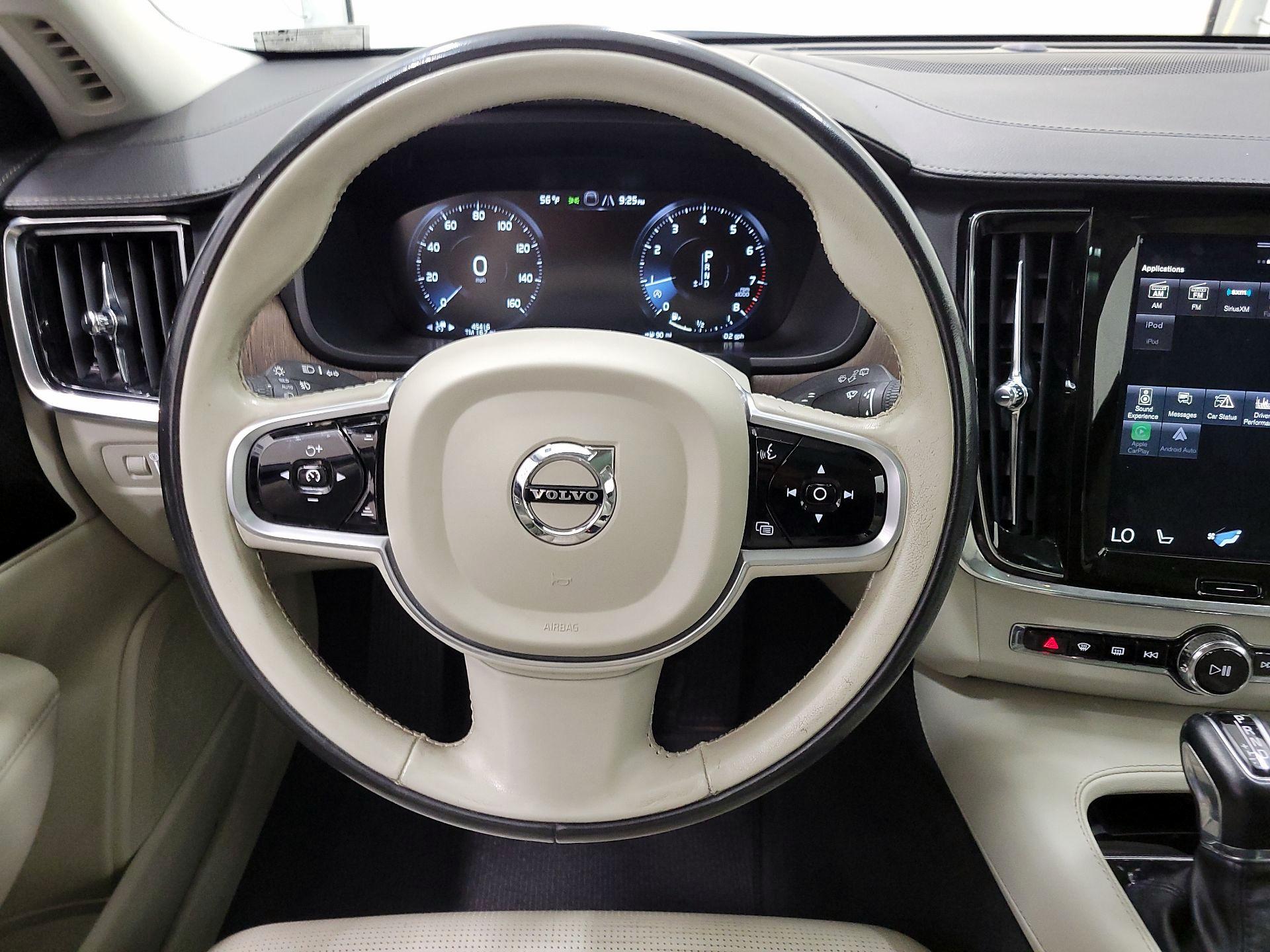 Thumbnail: 2021 Volvo S90 - 10