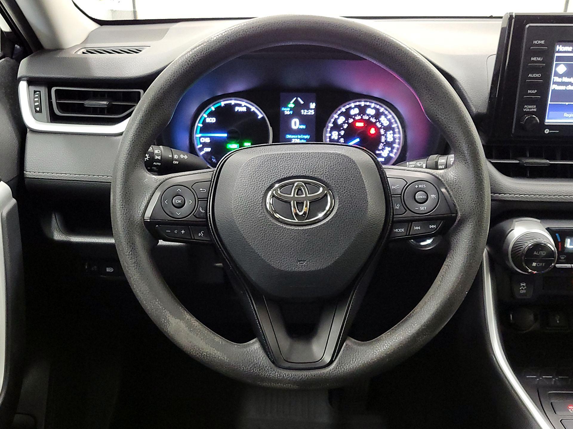 Thumbnail: 2021 Toyota RAV4 - 10