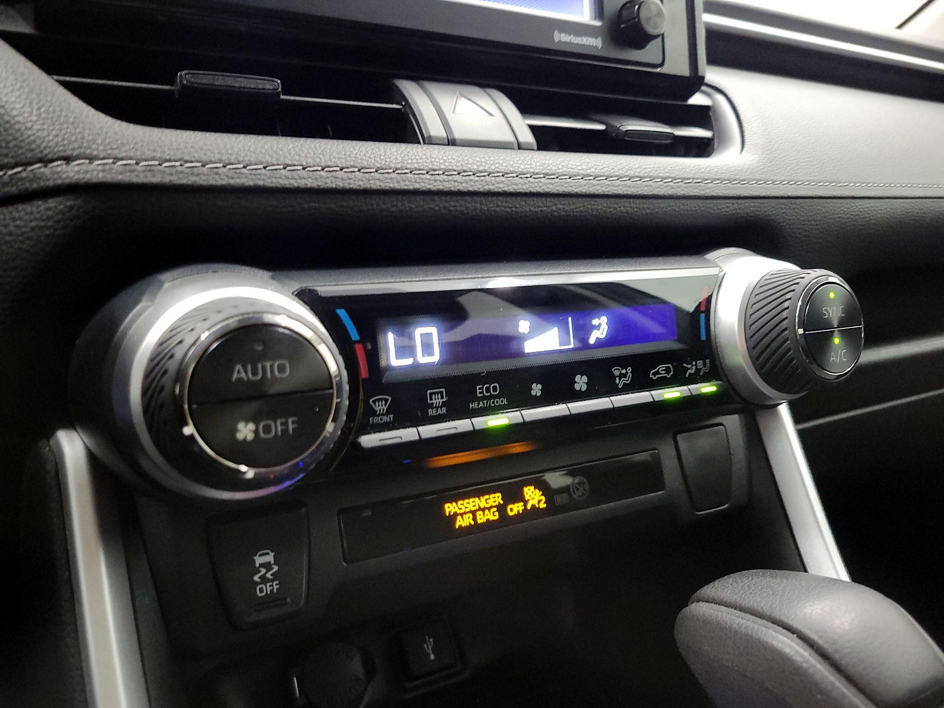 Thumbnail: 2021 Toyota RAV4 - 16