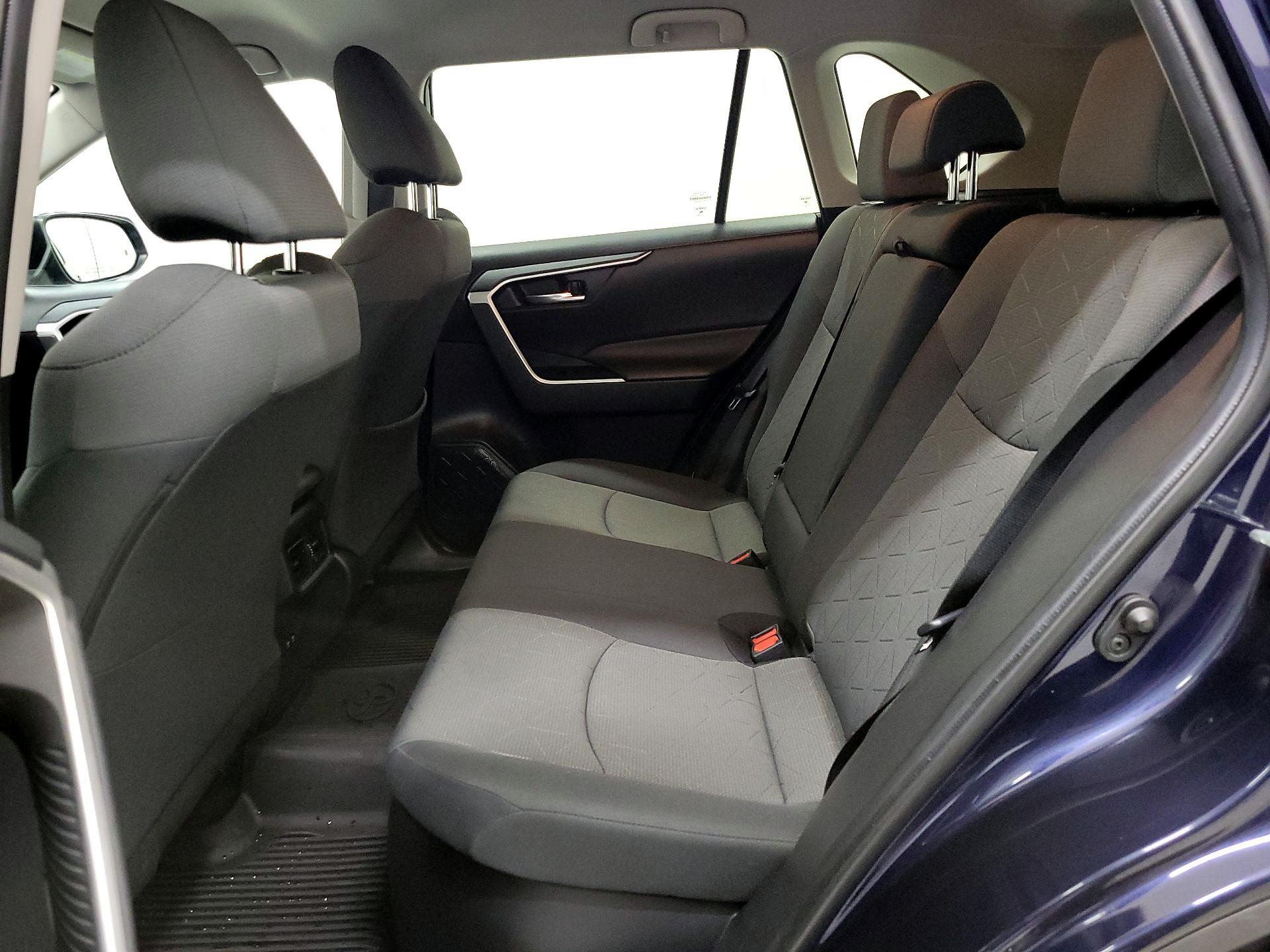 Thumbnail: 2021 Toyota RAV4 - 19