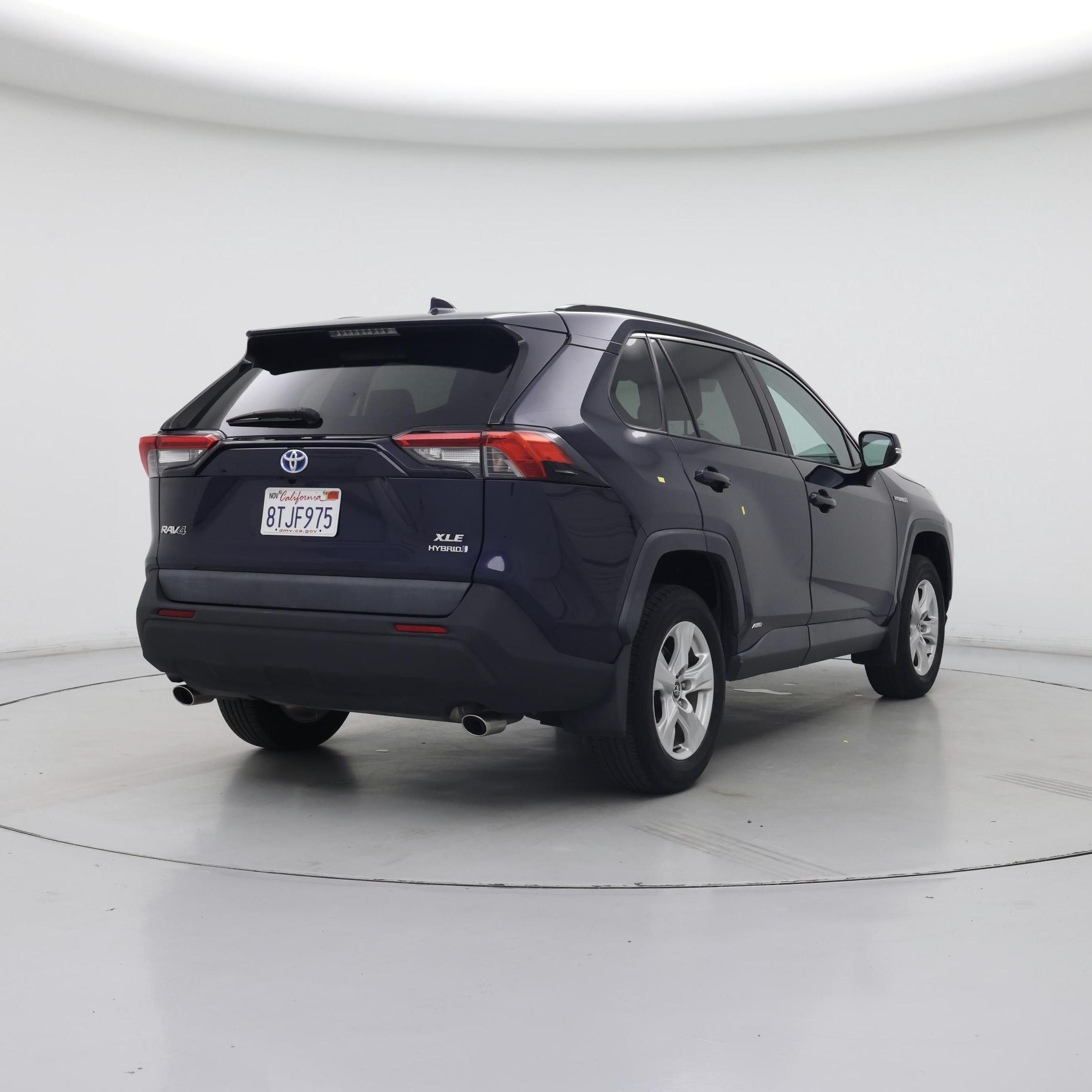 Thumbnail: 2021 Toyota RAV4 - 8