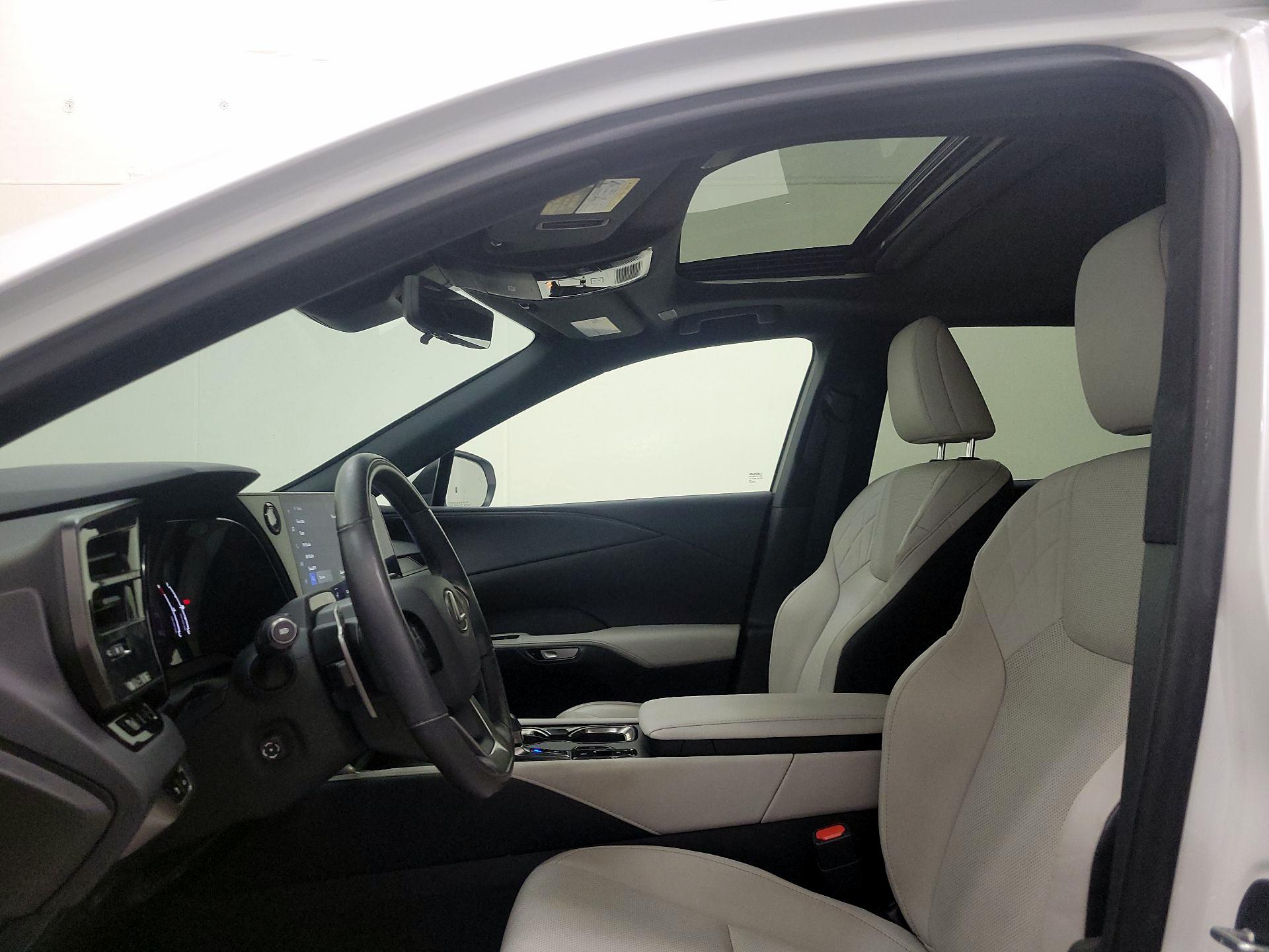 Thumbnail: 2023 Lexus RX - 20