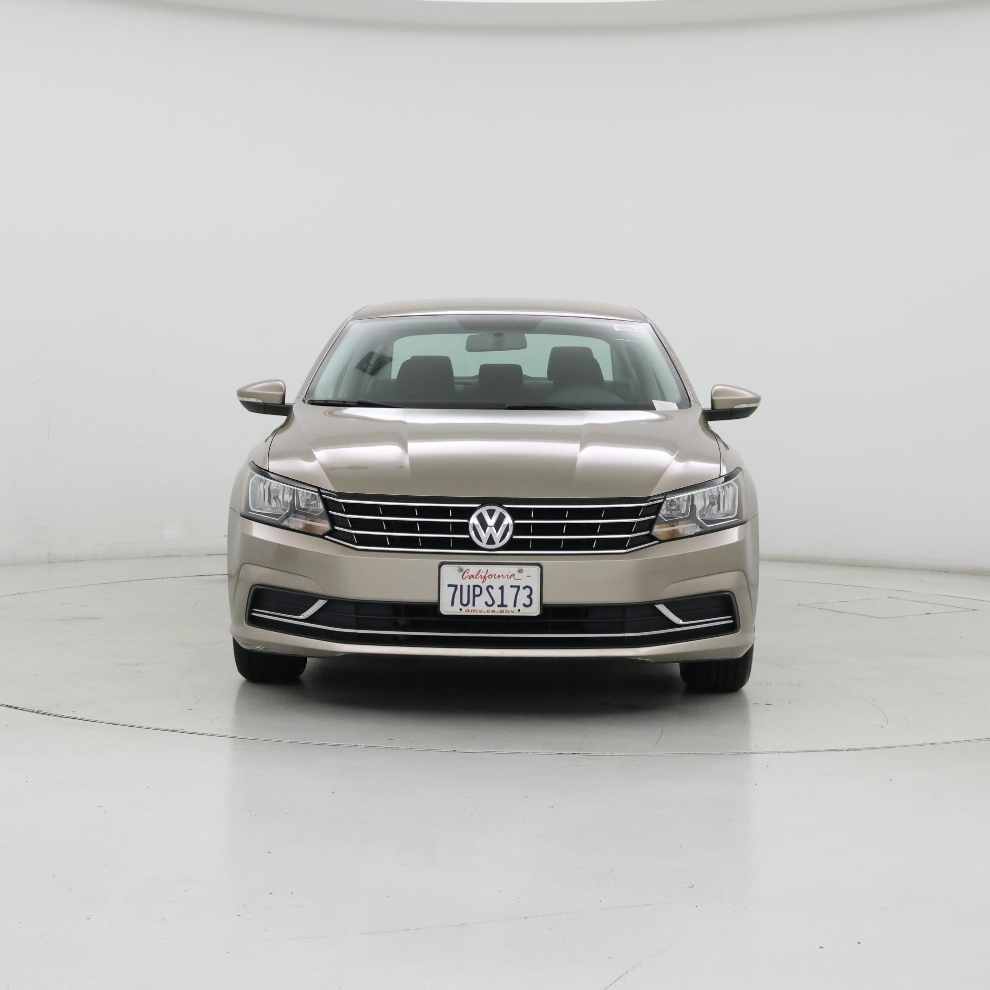 Thumbnail: 2016 Volkswagen Passat - 5