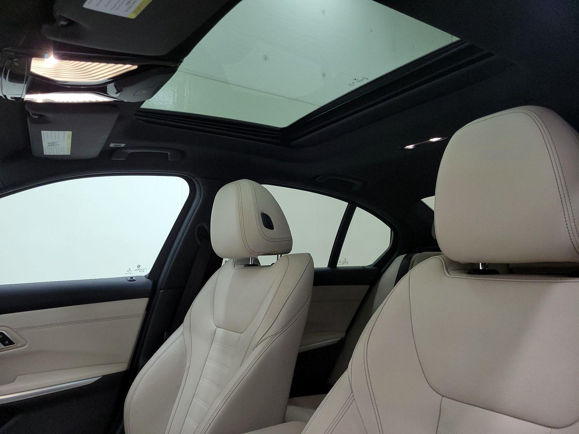 Thumbnail: 2022 BMW 3 Series - 20