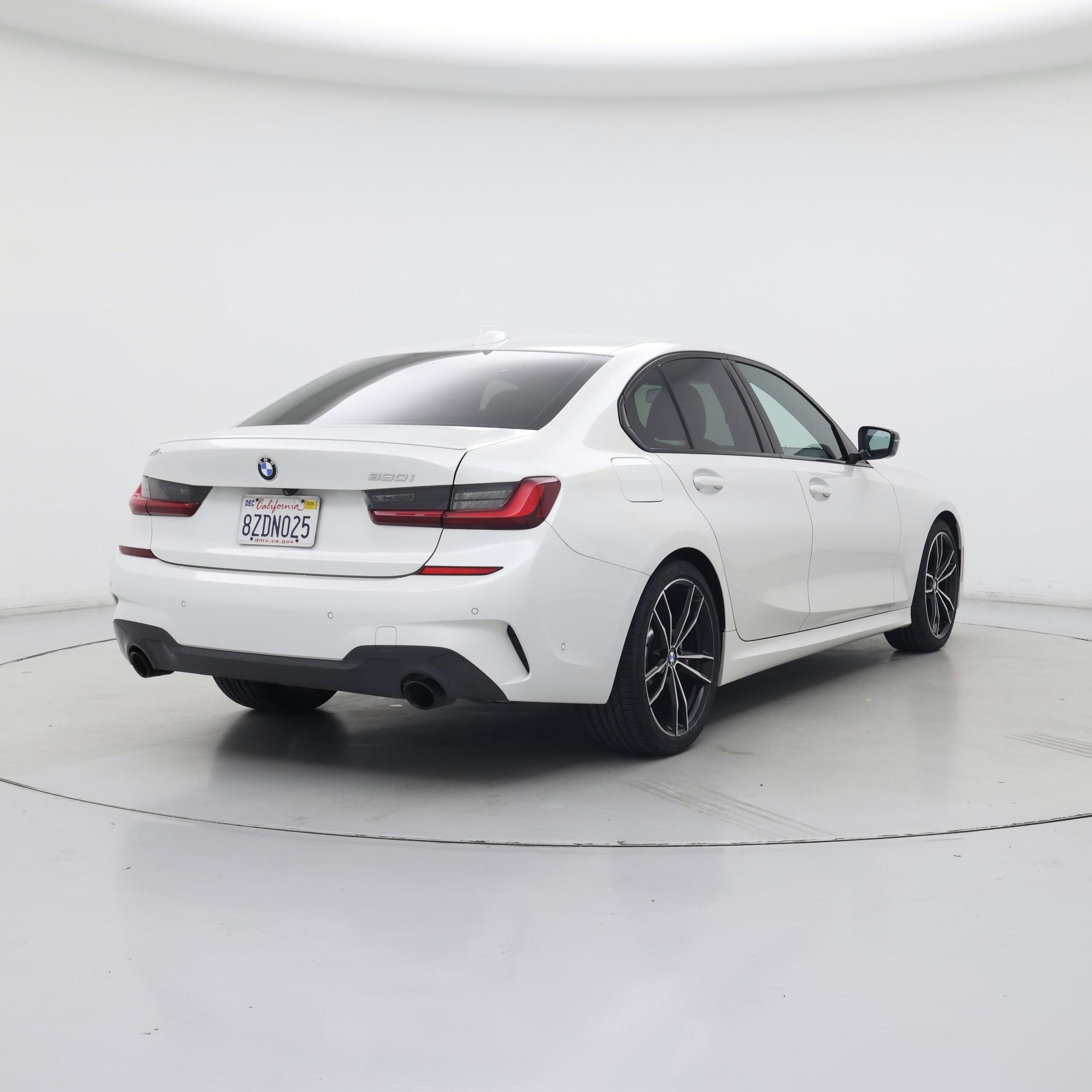 Thumbnail: 2022 BMW 3 Series - 8