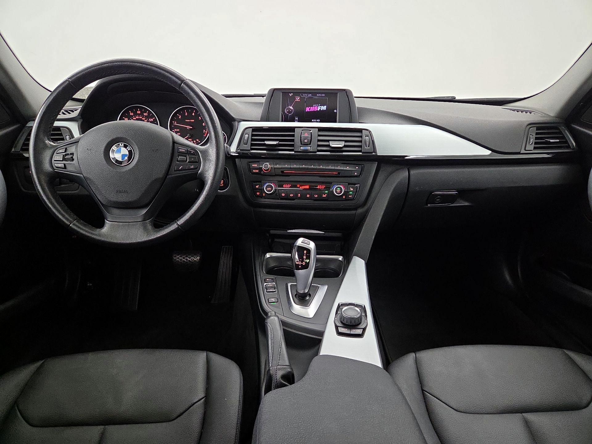 Thumbnail: 2015 BMW 3 Series - 9