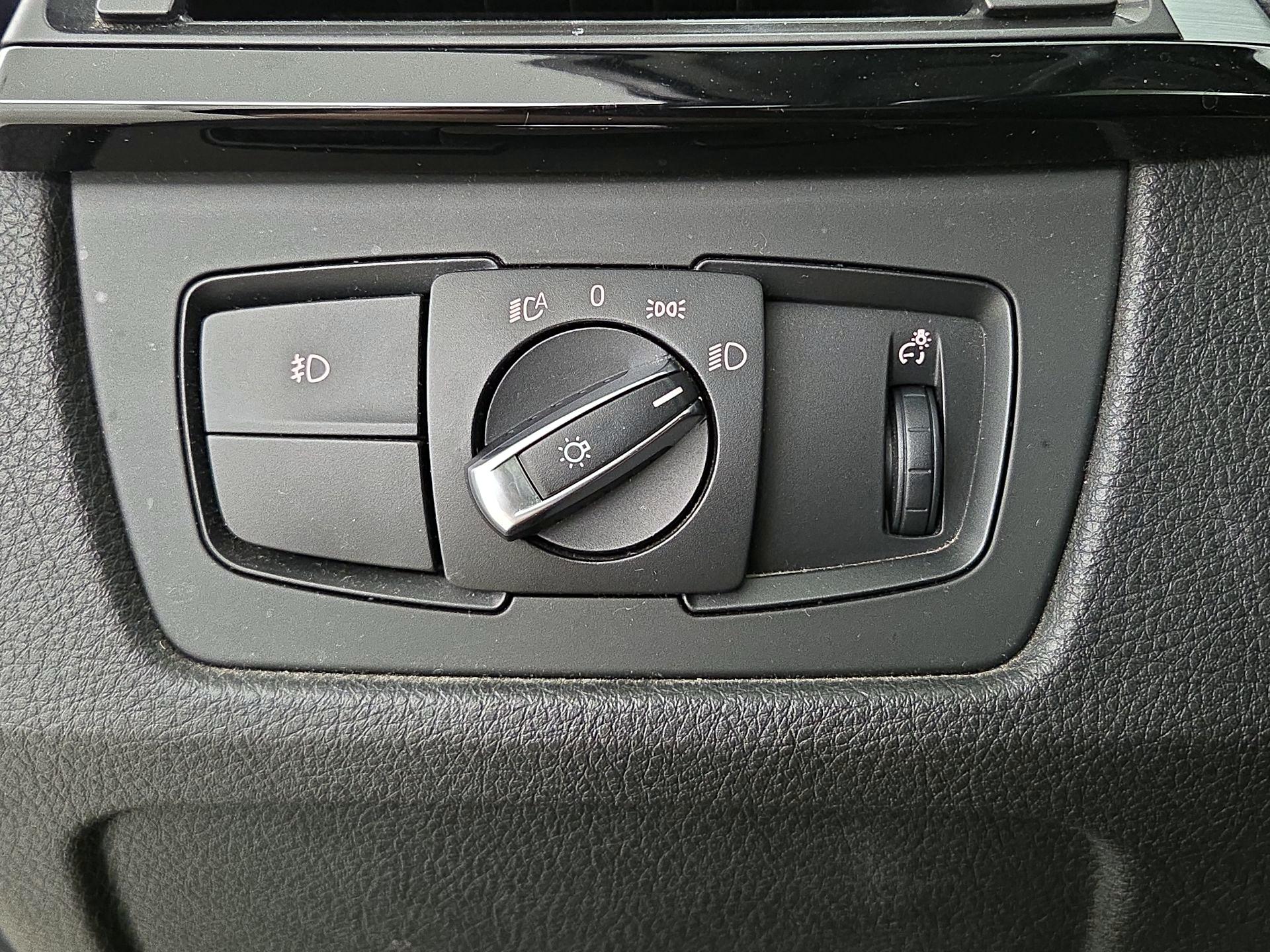 Thumbnail: 2015 BMW 3 Series - 13