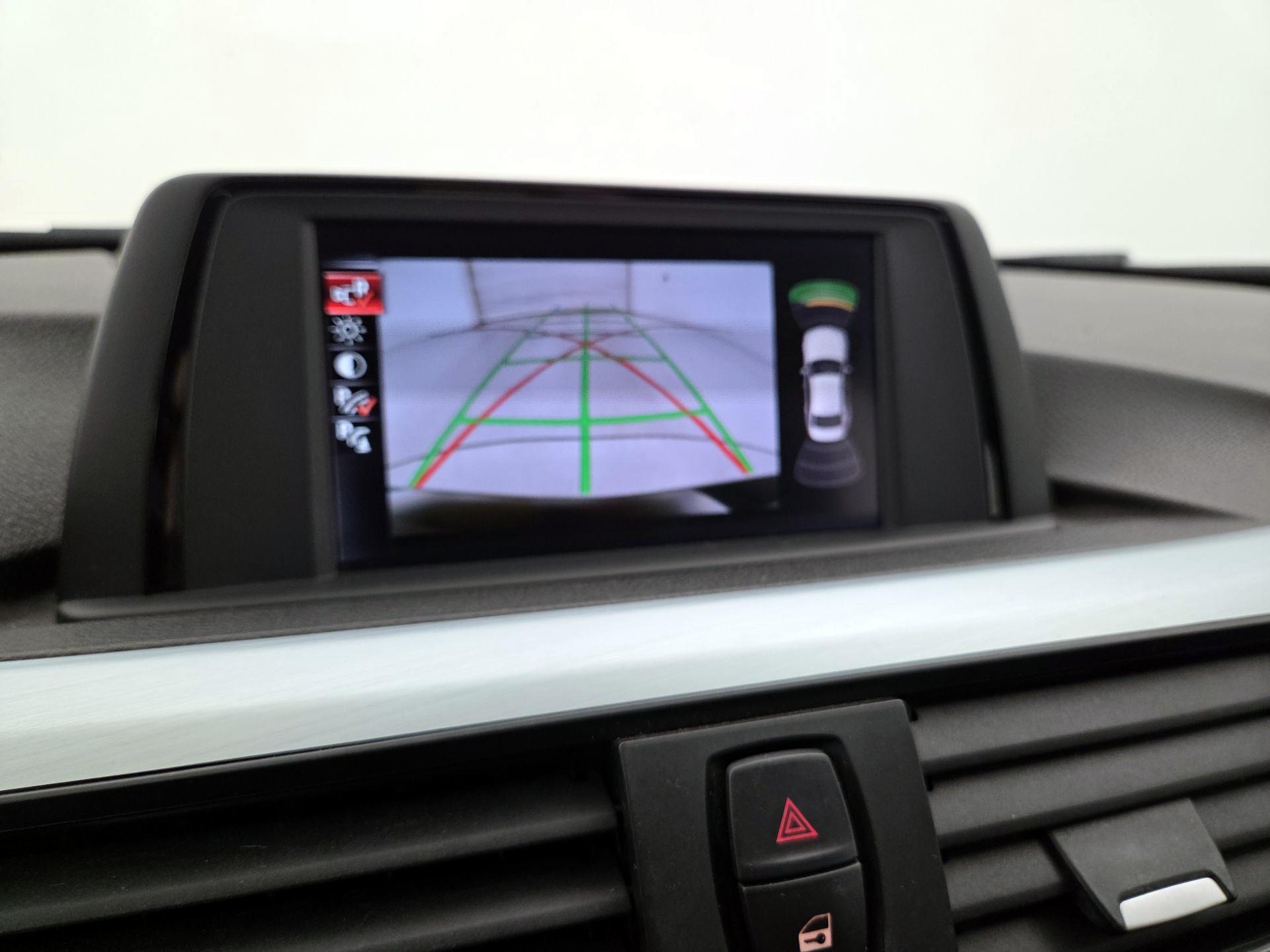 Thumbnail: 2015 BMW 3 Series - 14