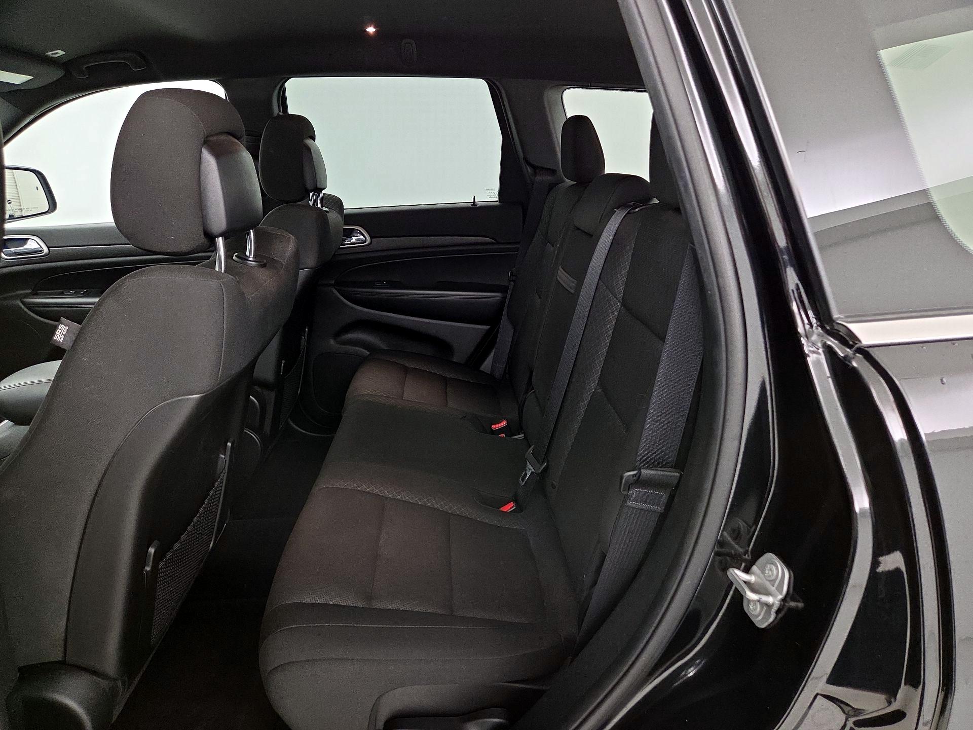 Thumbnail: 2018 Jeep Grand Cherokee - 19