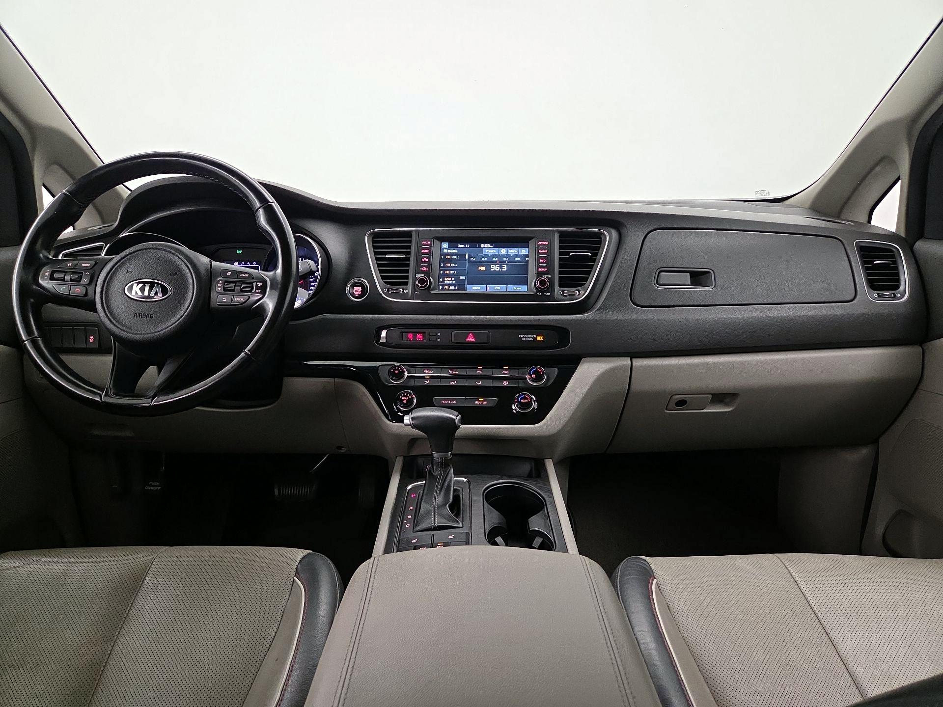 Thumbnail: 2017 Kia Sedona - 9