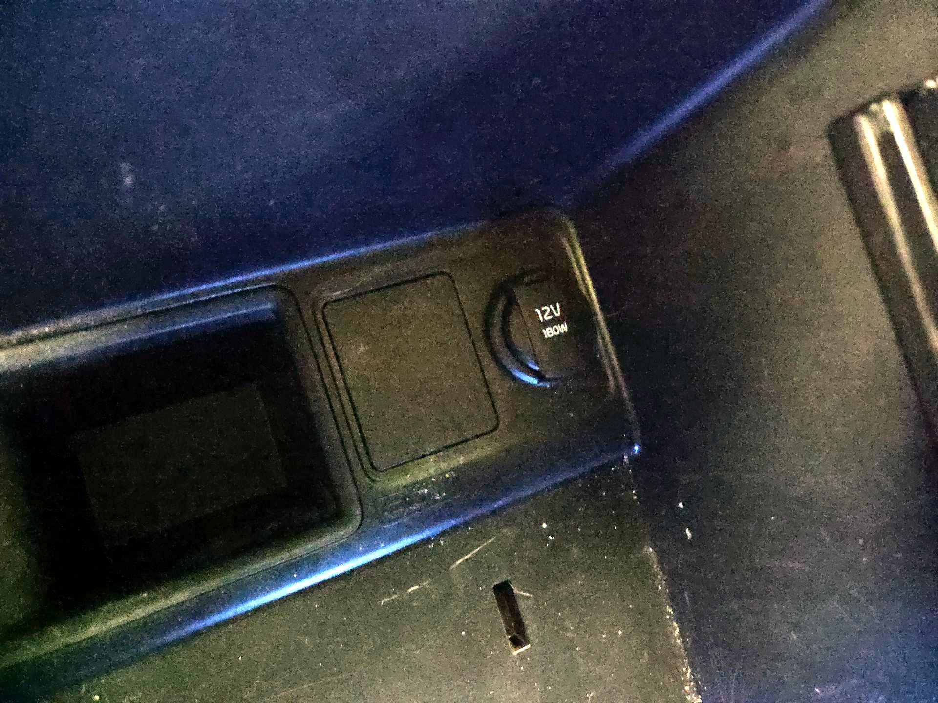 Thumbnail: 2017 Kia Sedona - 18