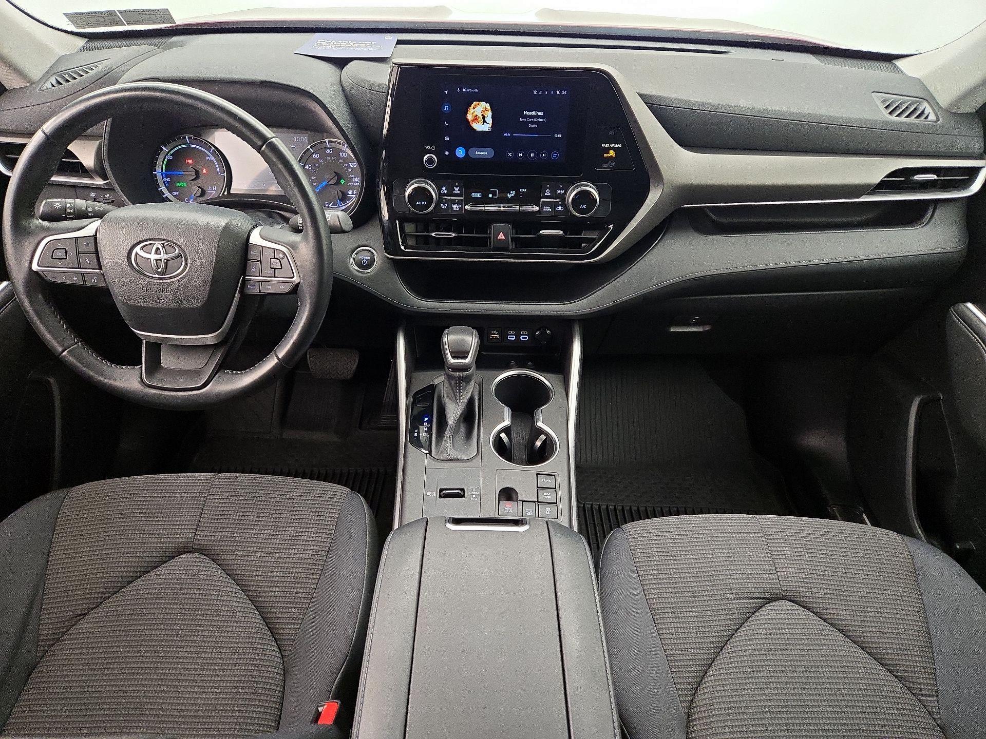 Thumbnail: 2023 Toyota Highlander - 9