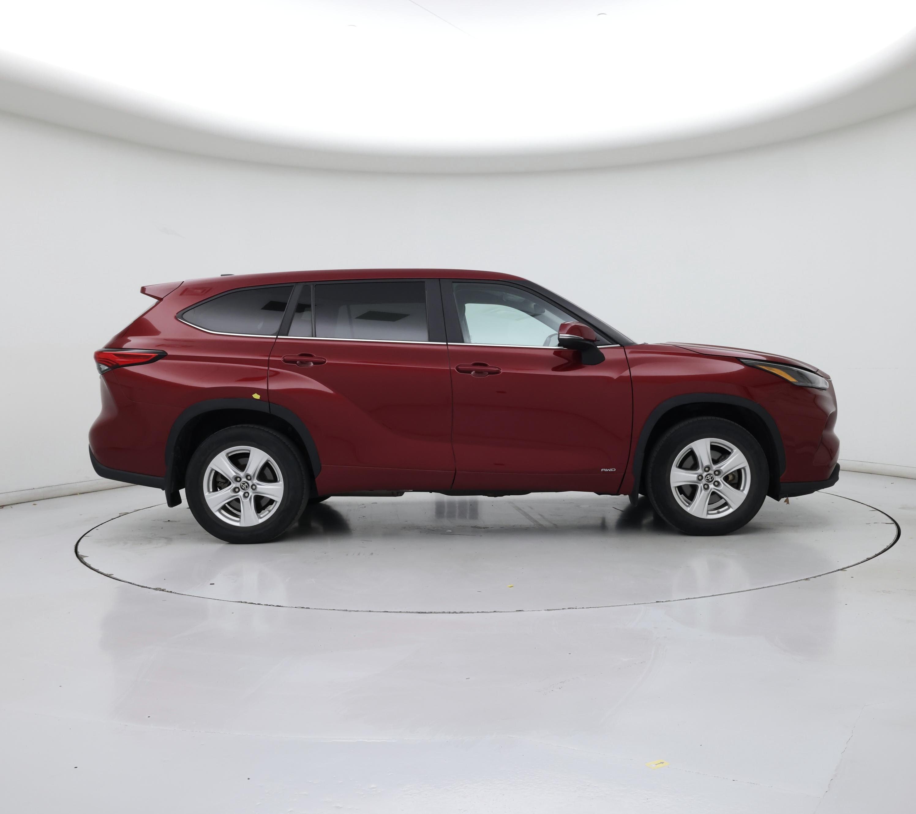 Thumbnail: 2023 Toyota Highlander - 7