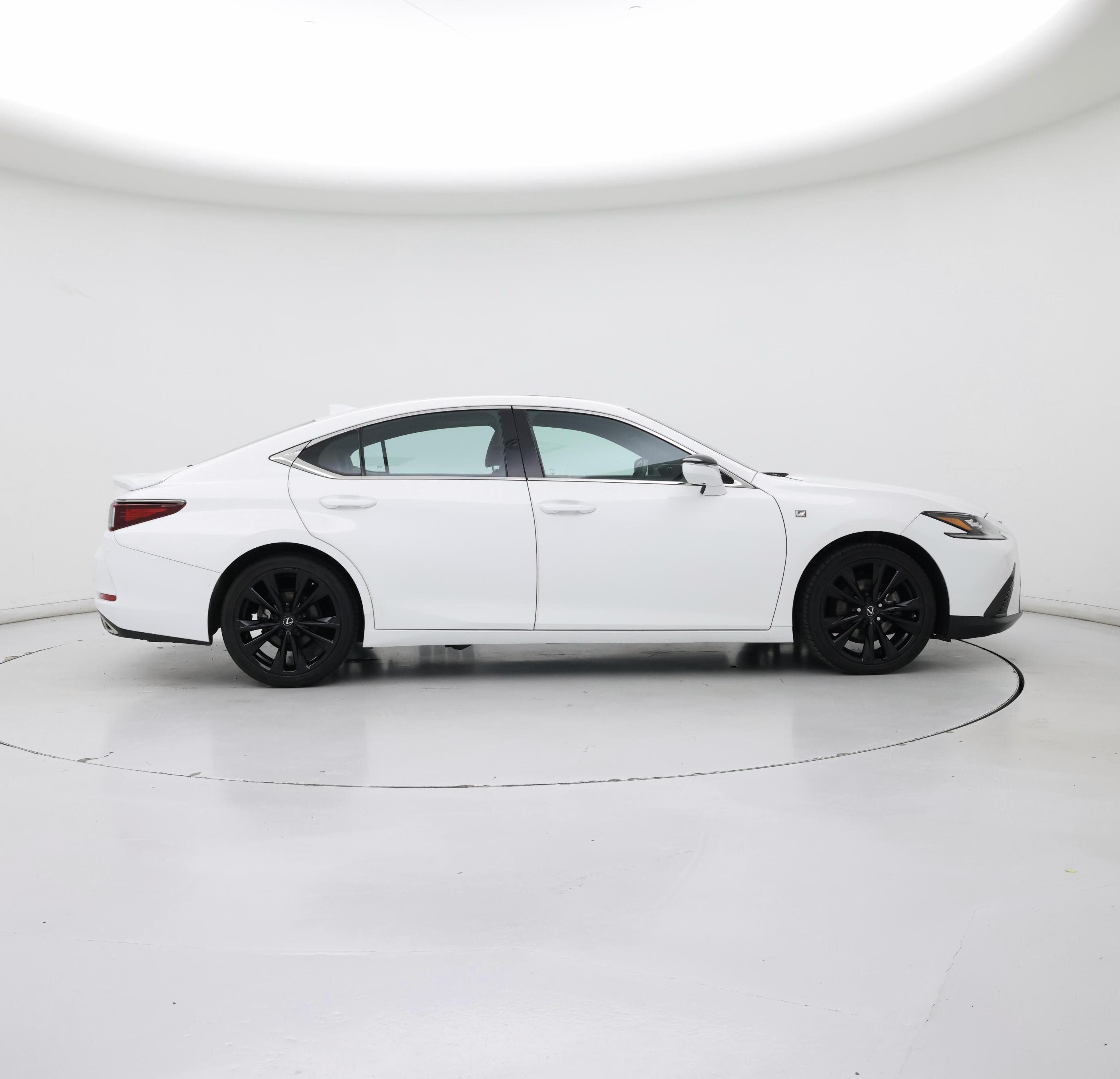 Thumbnail: 2023 Lexus ES - 7