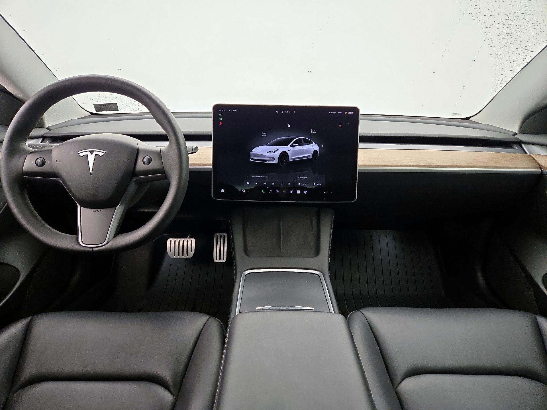 Thumbnail: 2023 Tesla Model 3 - 9