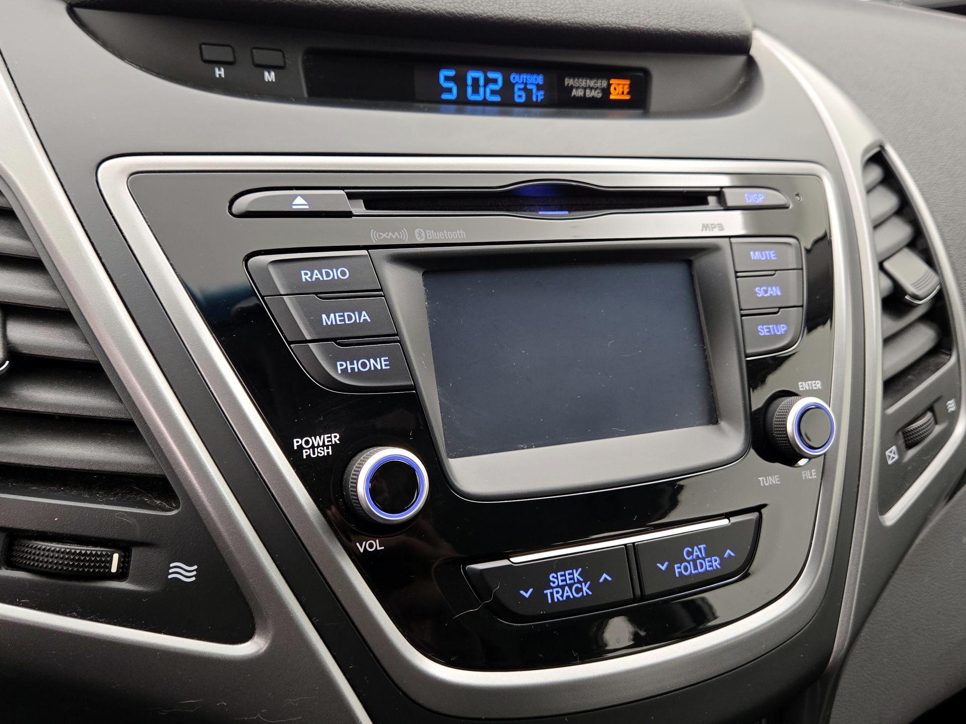 Thumbnail: 2015 Hyundai Elantra - 15