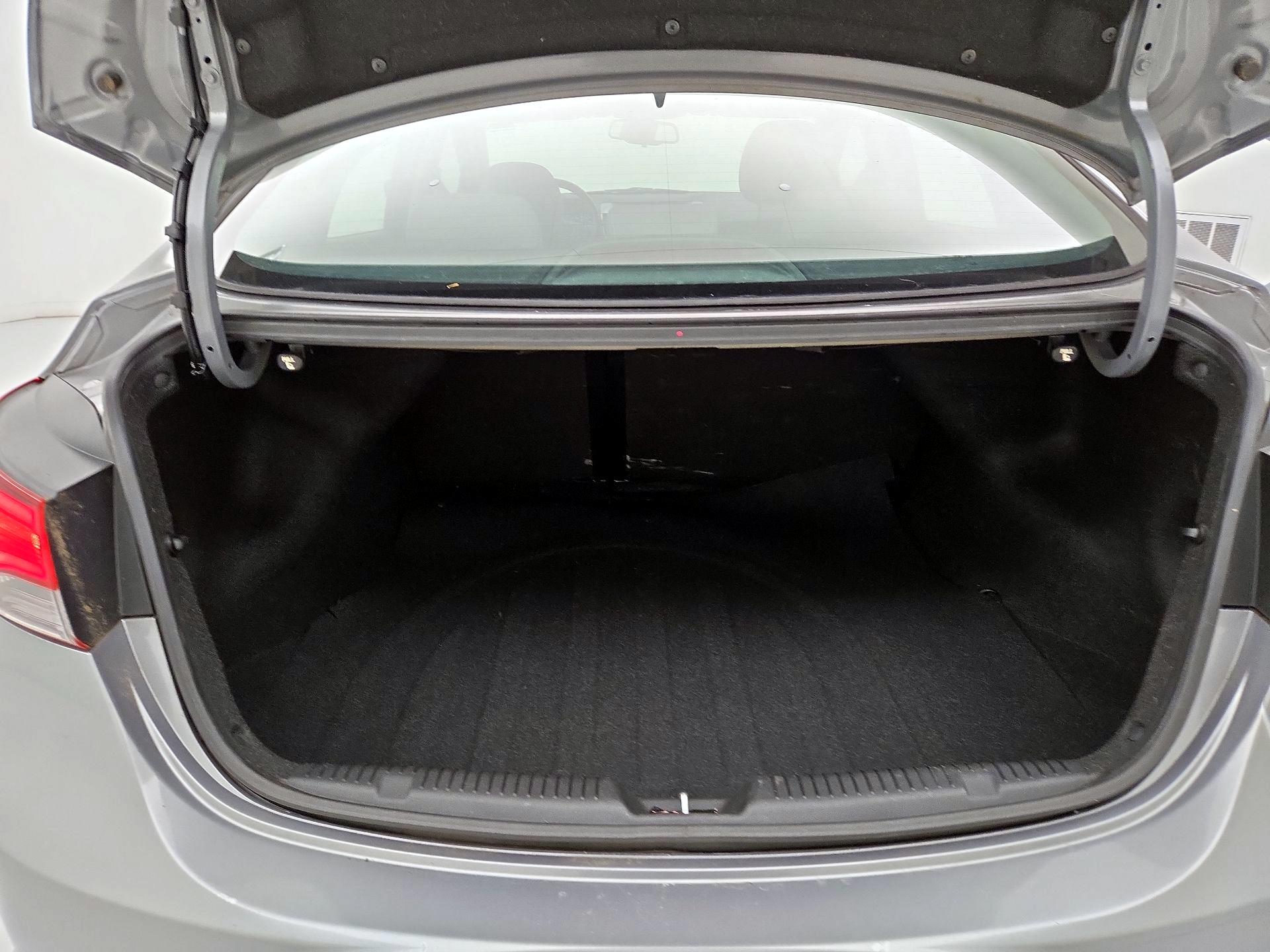 Thumbnail: 2015 Hyundai Elantra - 19