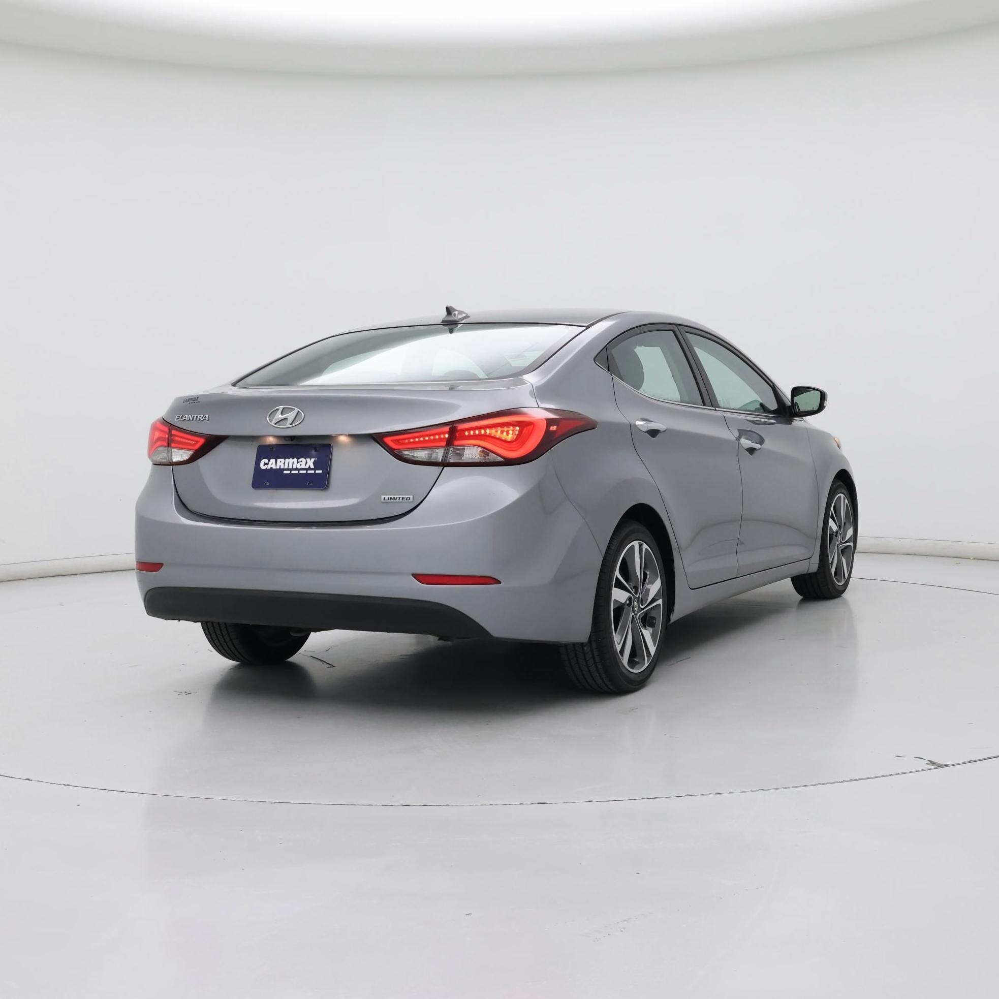 Thumbnail: 2015 Hyundai Elantra - 8