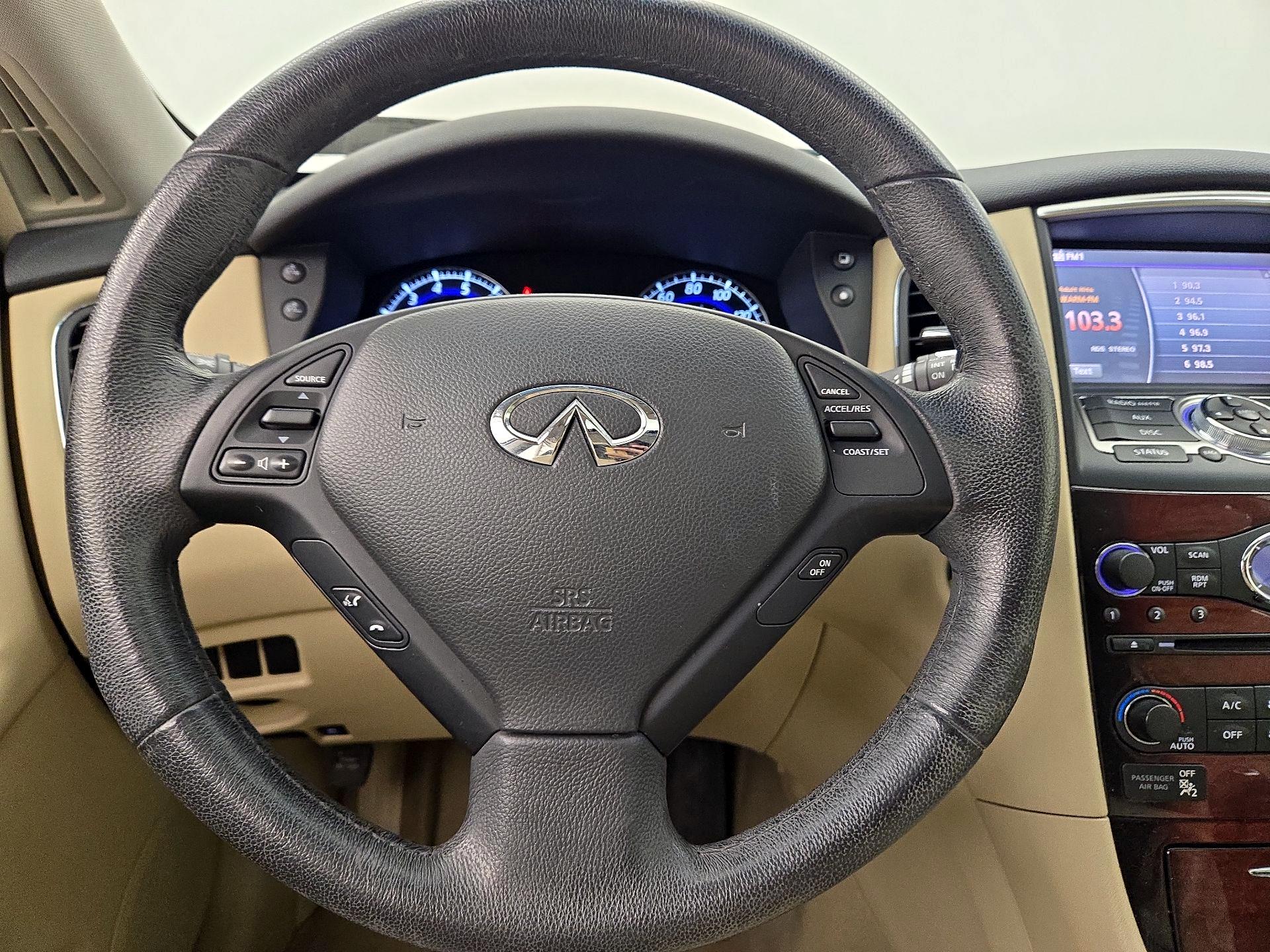 Thumbnail: 2017 INFINITI QX50 - 10